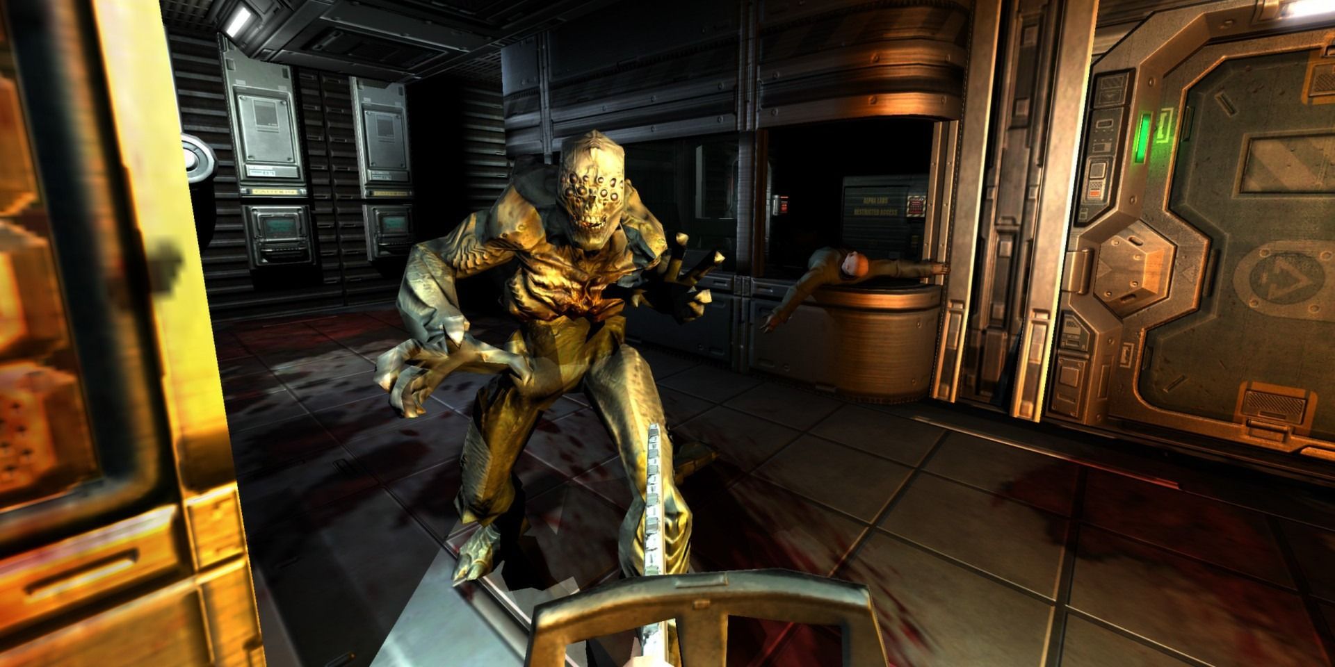 DOOM 3 - An Imp approaches the player 