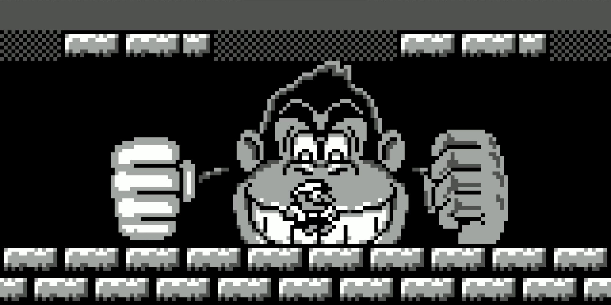 Donkey Kong 94 - Giant Donkey Kong trying to punch Mario