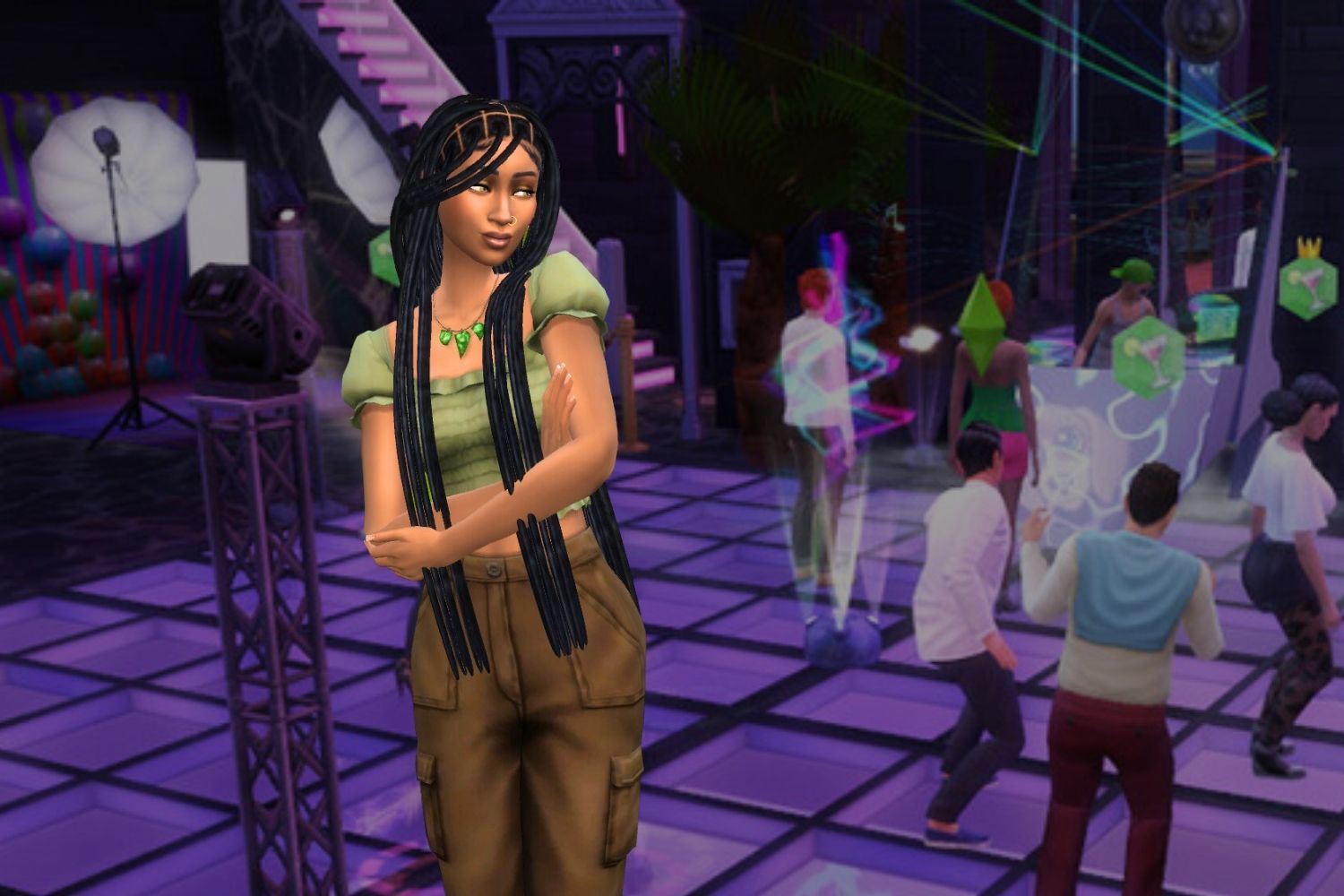 A feminine Sim in sims 4 stands flirtatiously wearing an earth-toned casual outfit and long locs. Behind her, clubgoers dance in large groups.