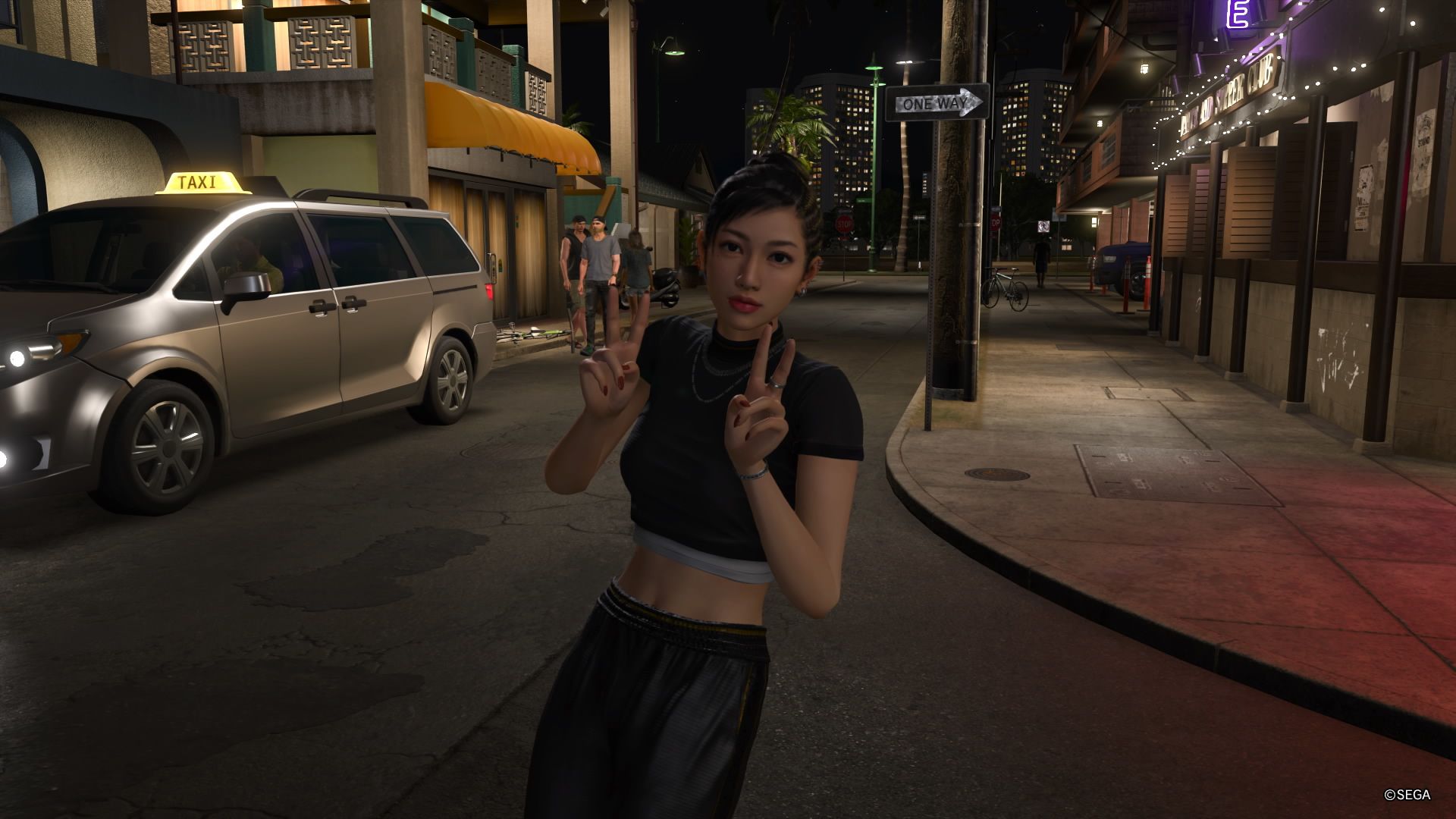 Like A Dragon Infinite Wealth, Chitose giving the peace sign
