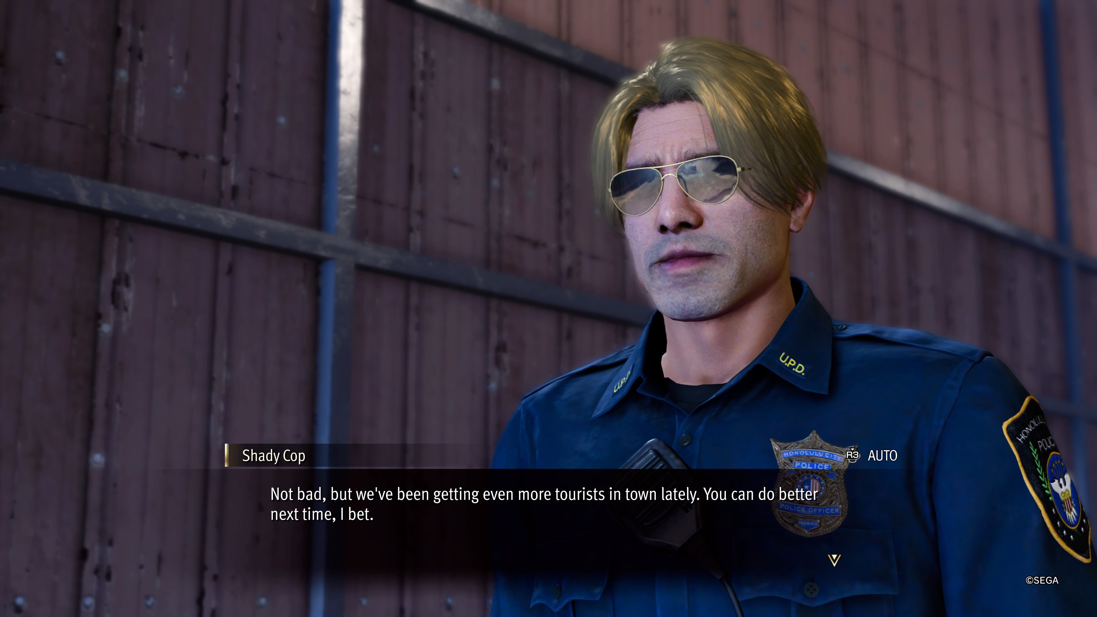 A blond haired cop with large sunglasses speaking to Marian in an alleyway in Like A Dragon: Infinite Wealth.