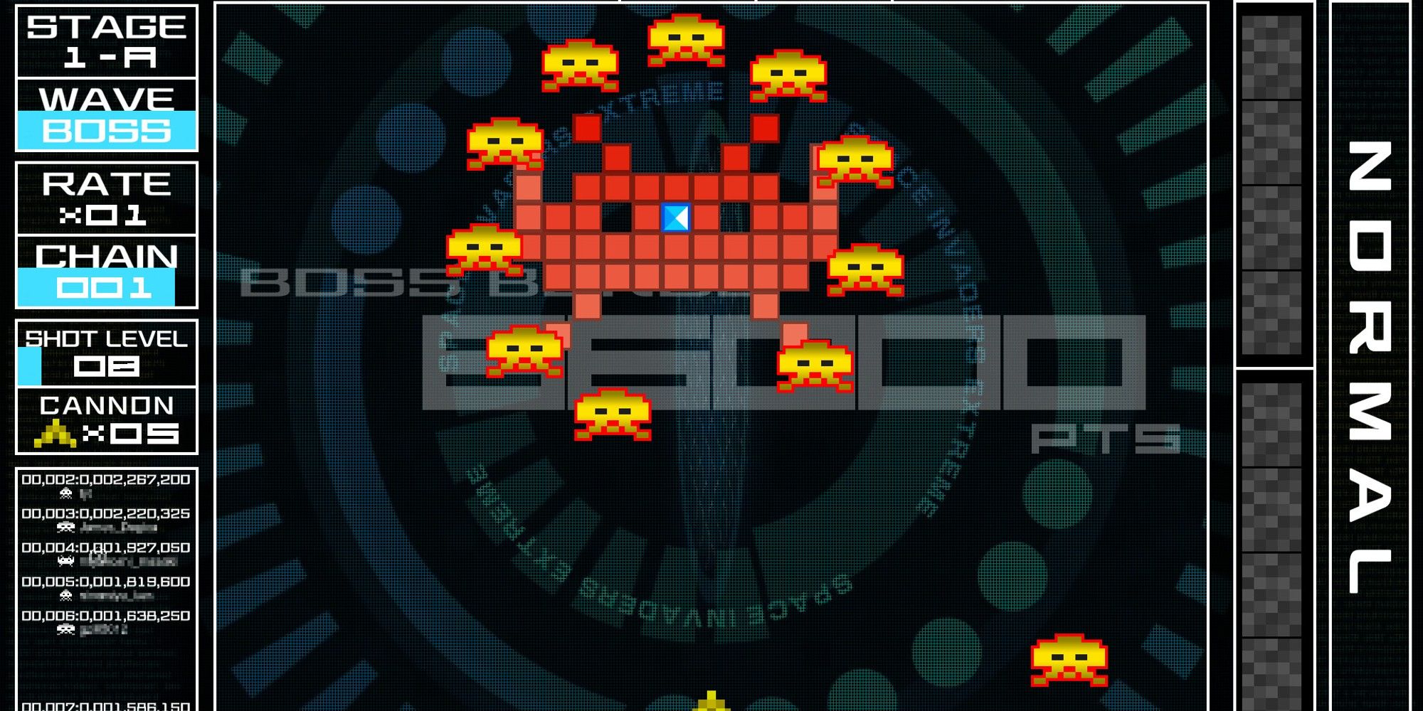 Alien boss formation during a game of Space Invaders Extreme.