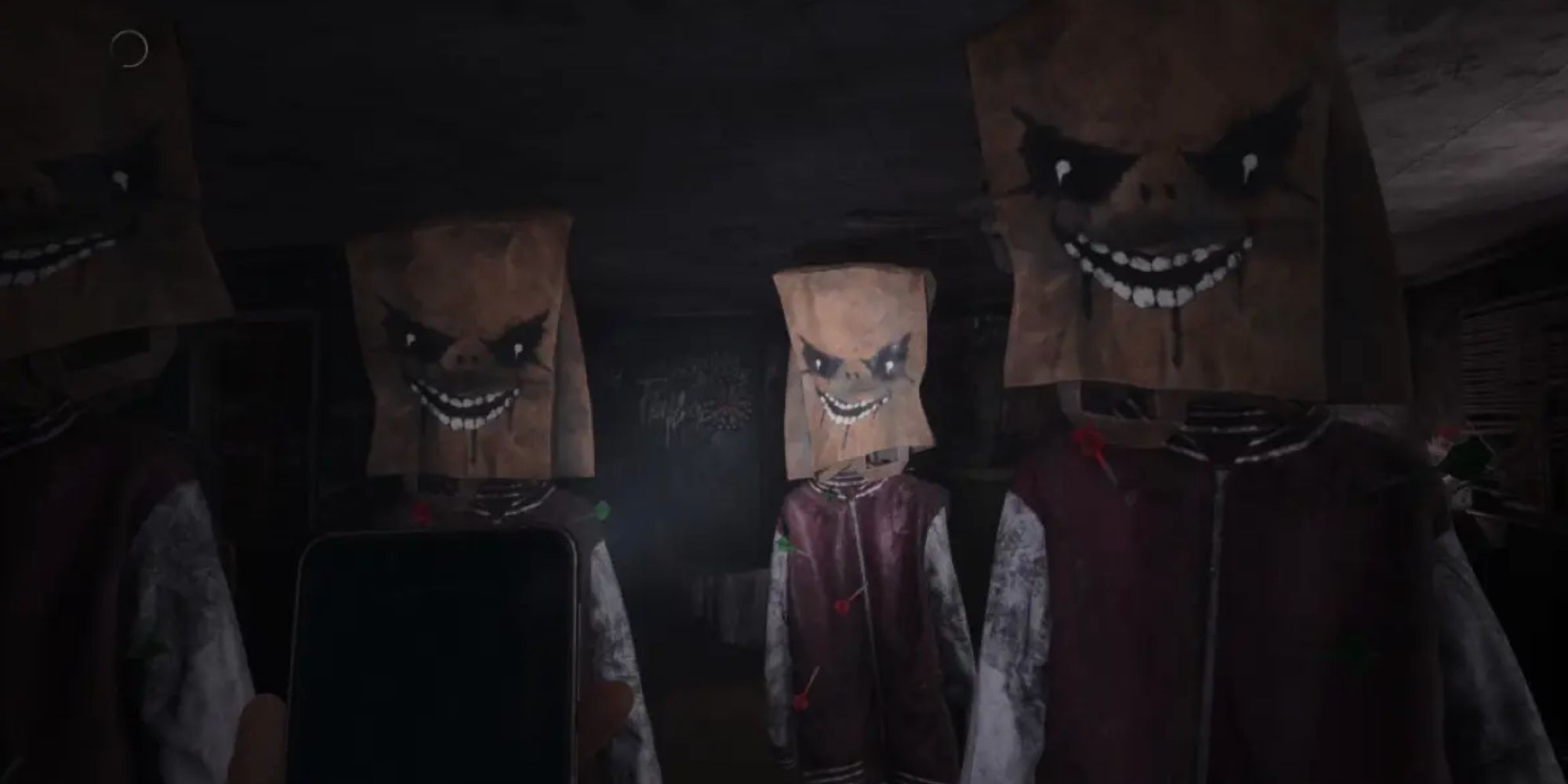 Manikins in the Villa with angry faces.