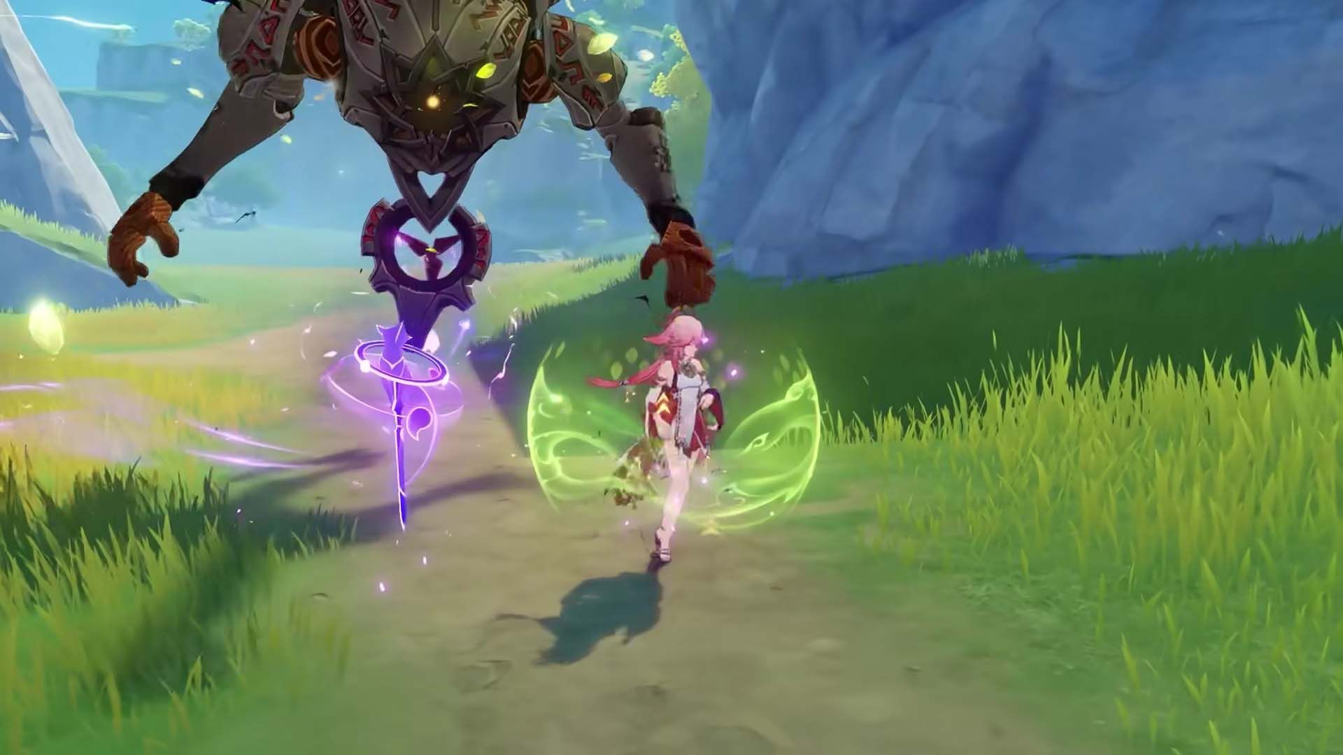 Yae Miko fighting a ruin hunter while under Baizhu's shield - Genshin Impact