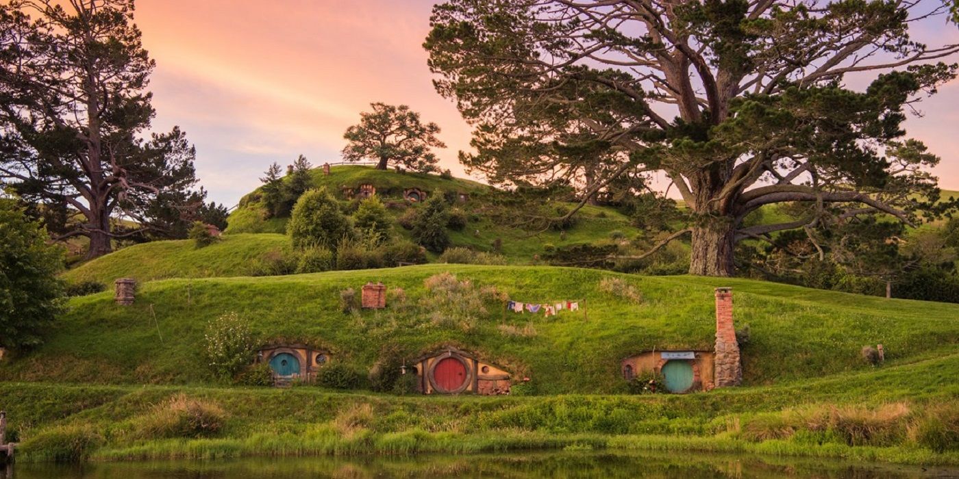 hobbiton from the lord of the rings