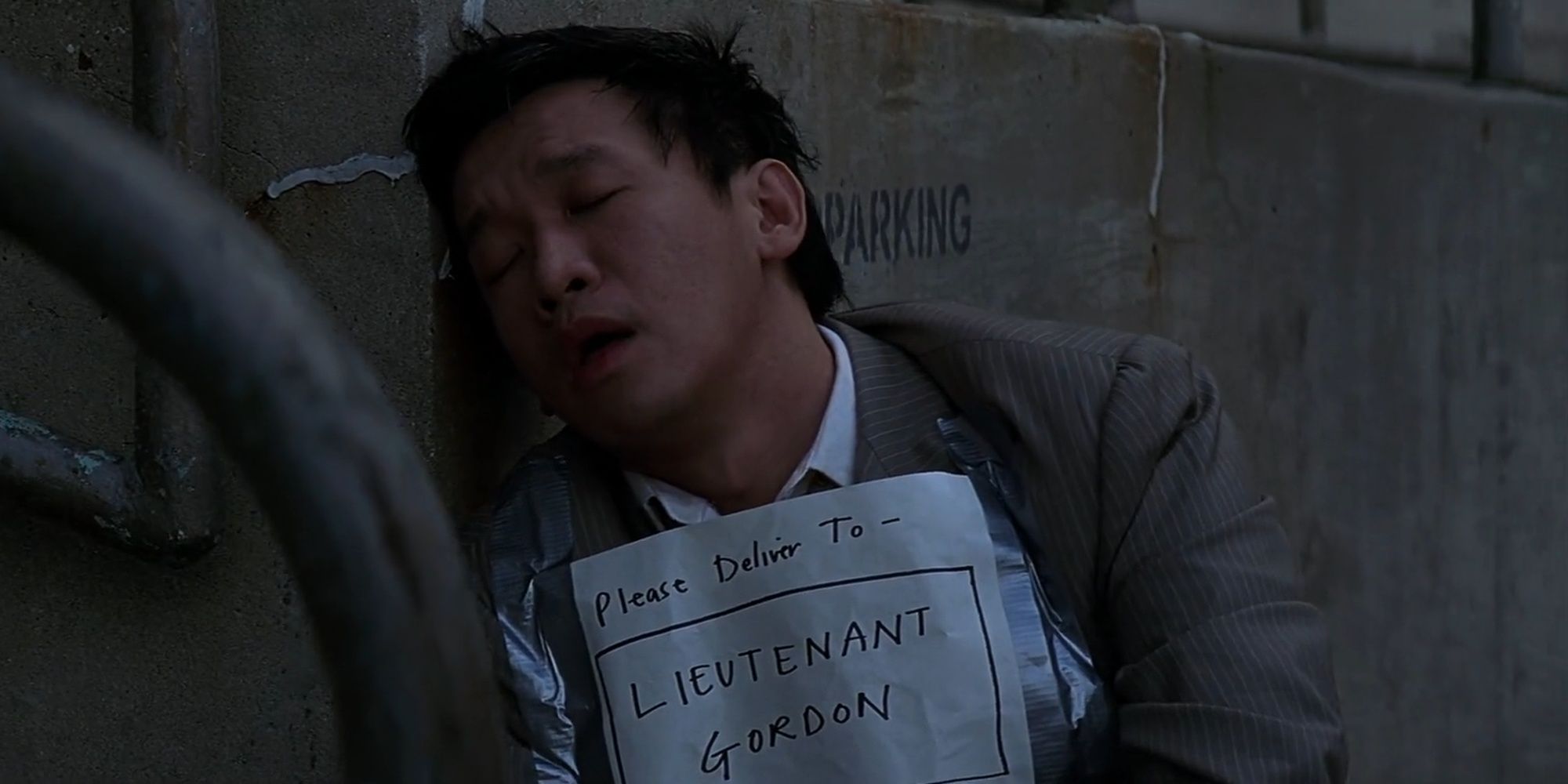 The Dark Knight: Lau Left For Lieutenant Gordon Outside the GCPD