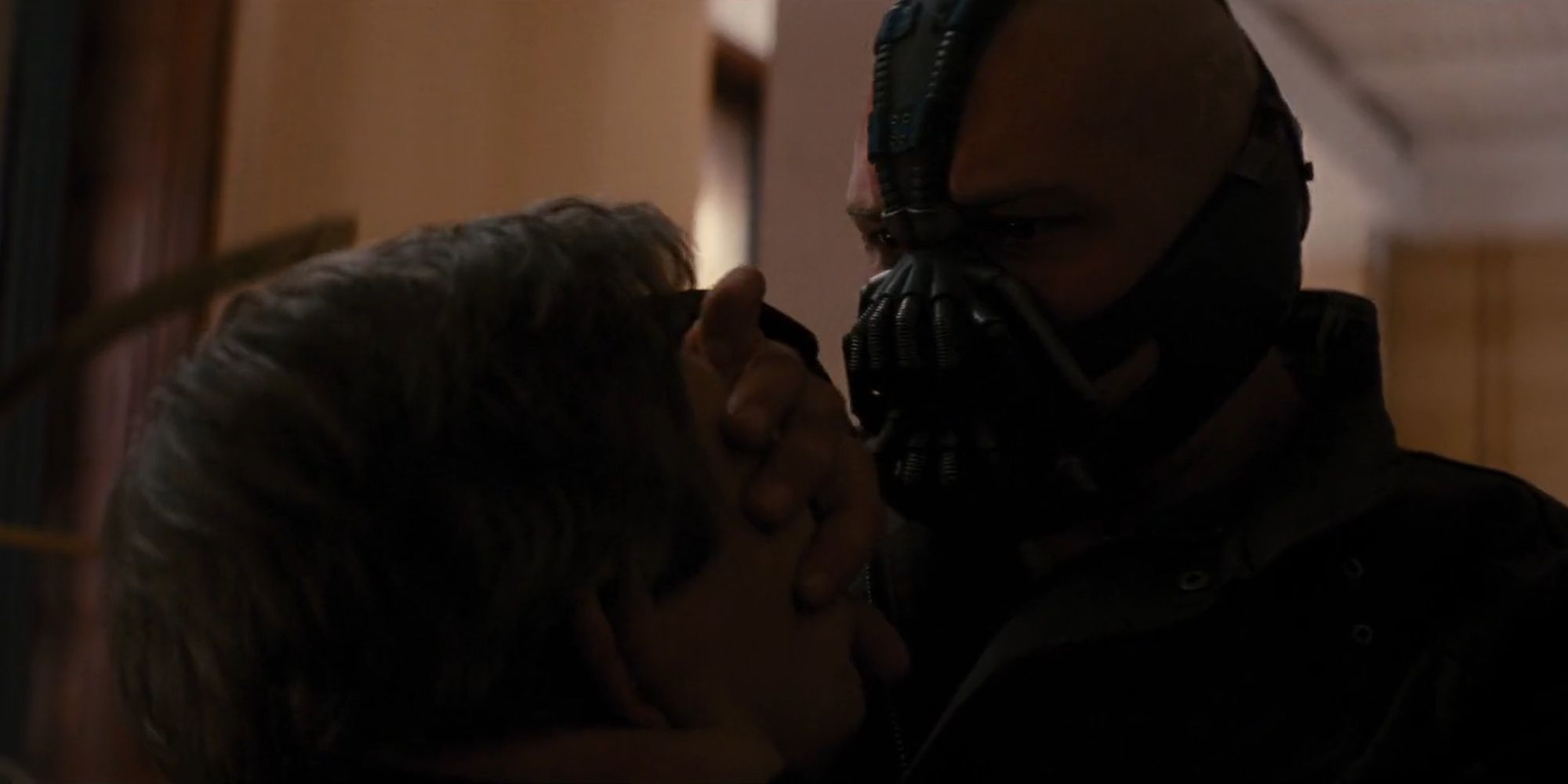 The Dark Knight Rises: Bane Breaking Daggits Neck