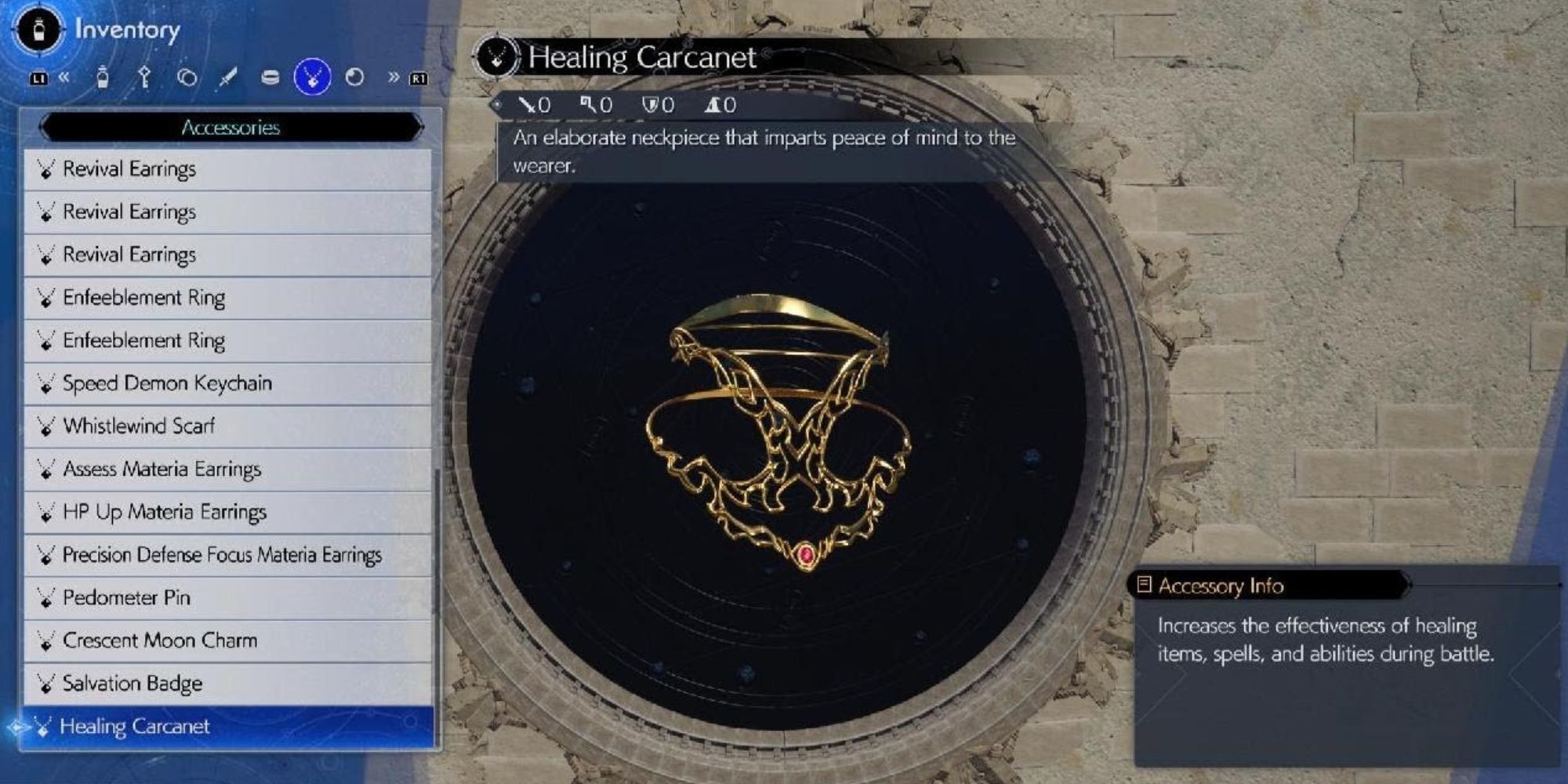 Inventory menu showing the stats and info of Healing Carcanet
