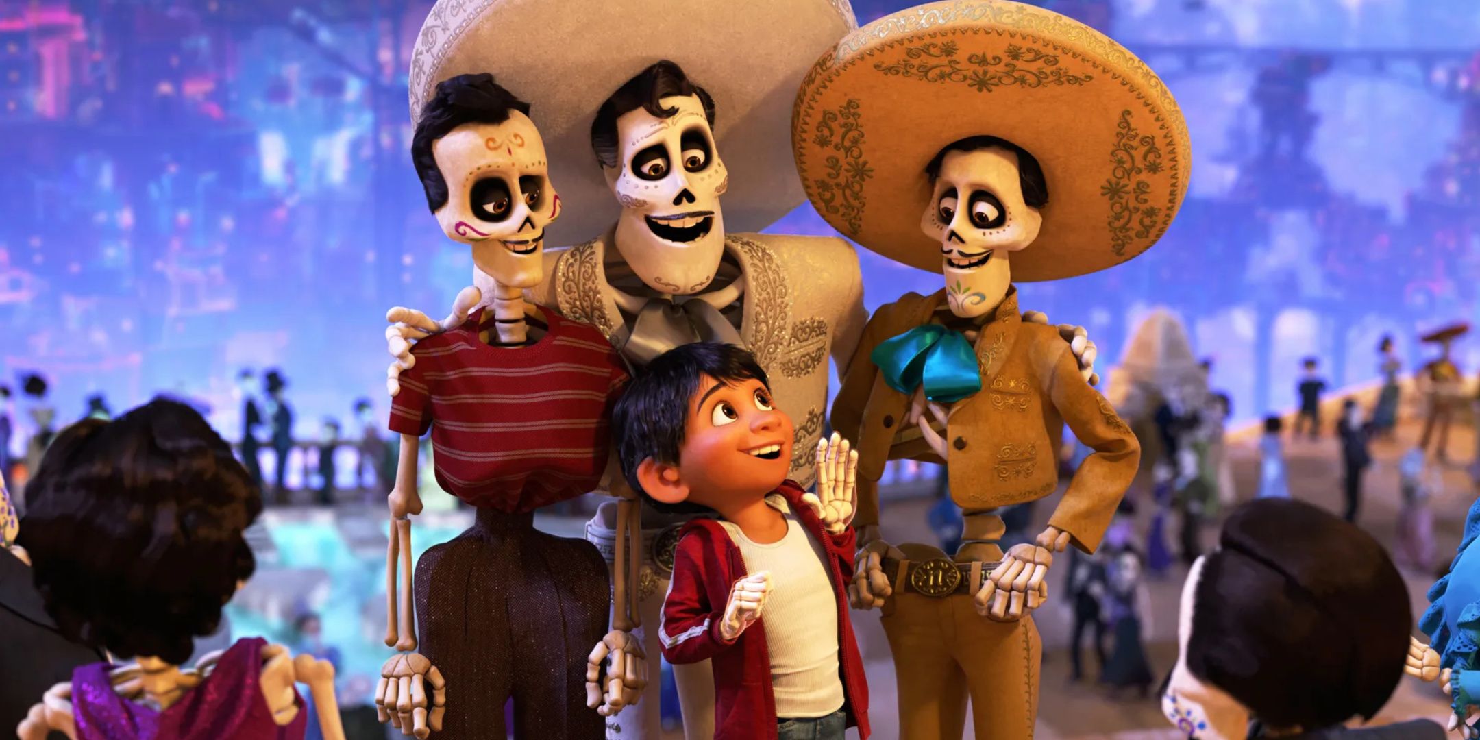 Coco Ernesto de la Cruz introducing Miguel to other dead at his party