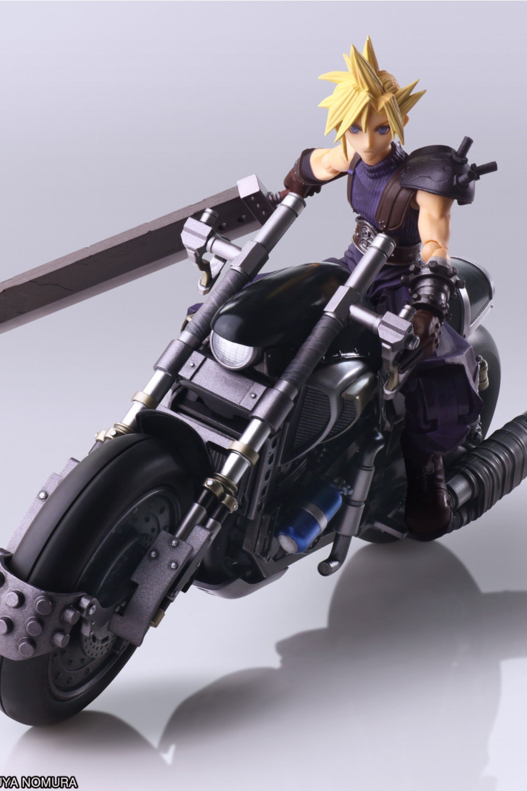 Final Fantasy 7 Bring Arts Action Figure - Cloud Strife And Hardy-Daytona