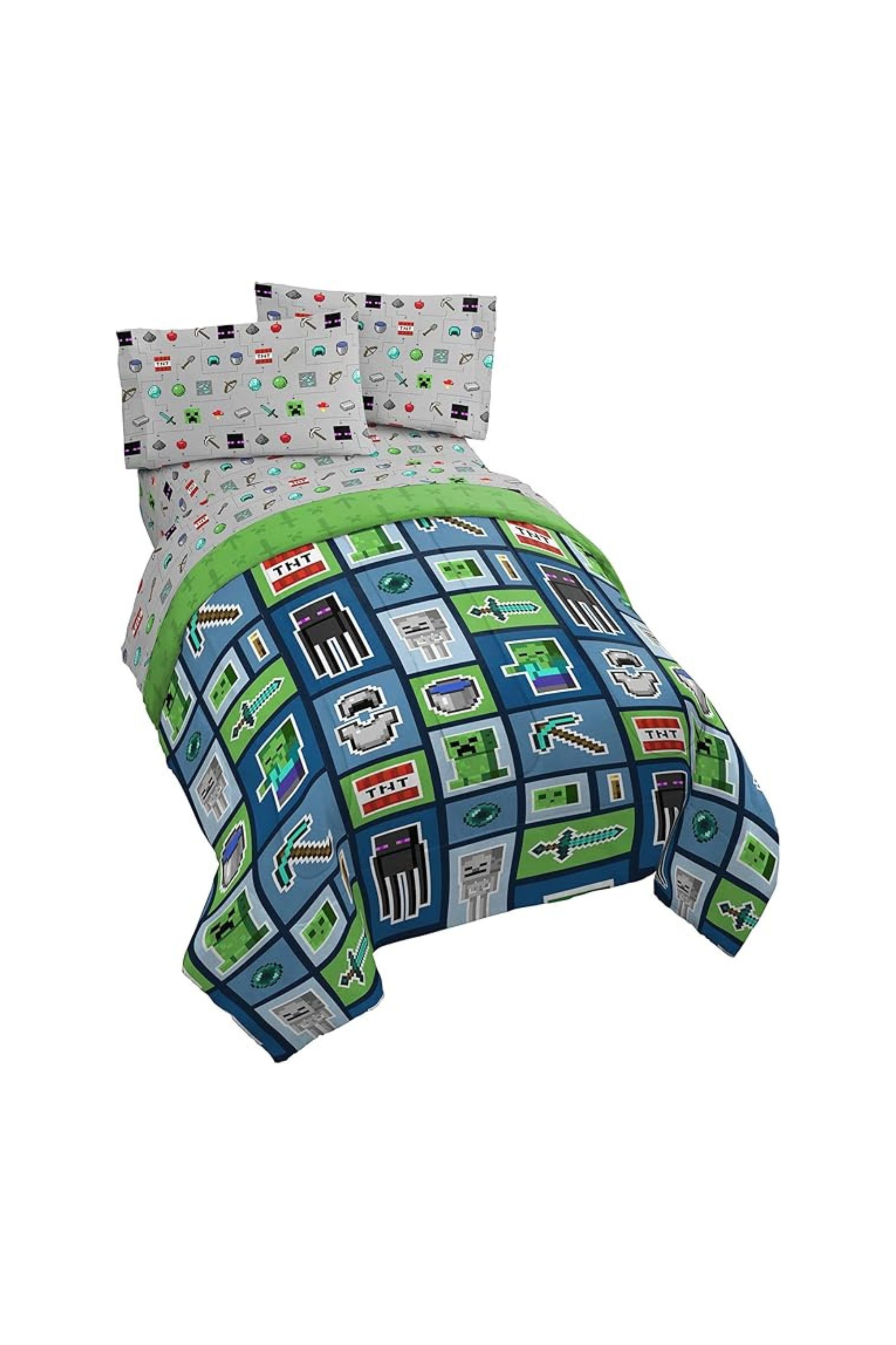 Jay Franco Minecraft Monster Hunters 4 Piece Twin Bed Set