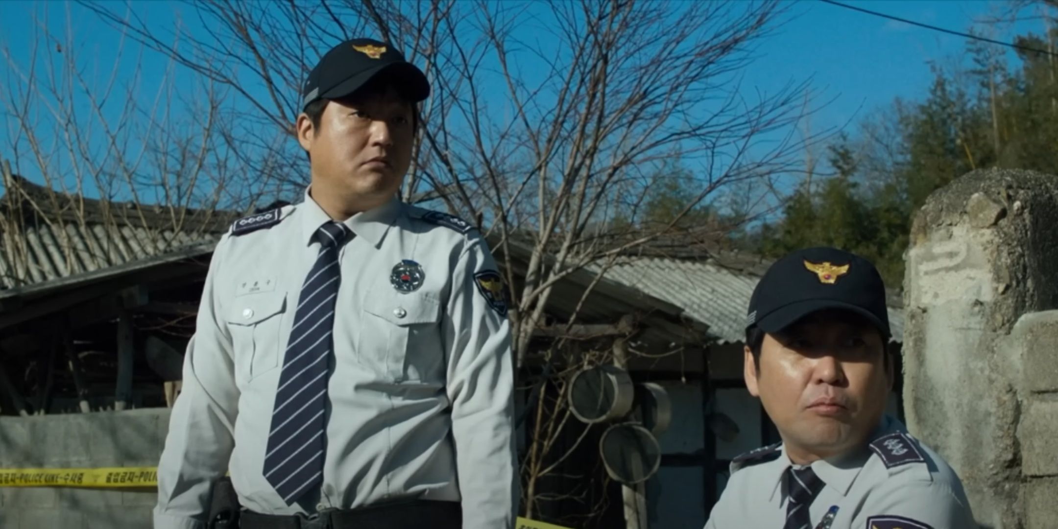 Policeman Jong-goo (left) and his partner, Seong-bok (right) in The Wailing.
