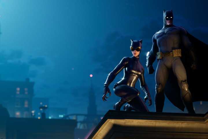 Batman and Catwoman in Fortnite.