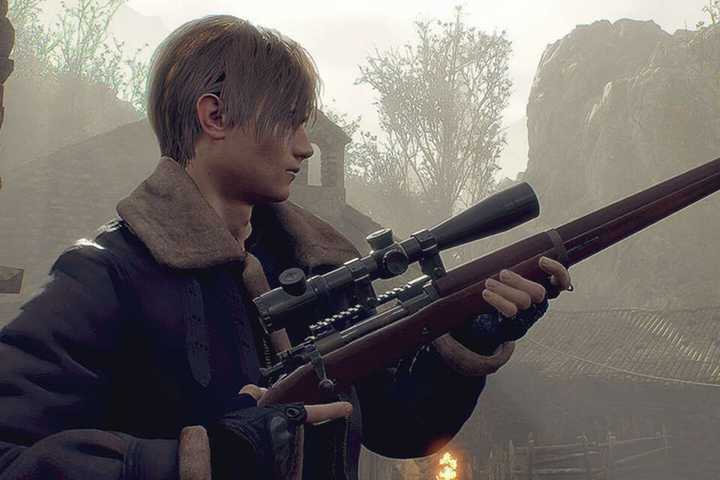 Leon holding a sniper rifle in Resident Evil 4 Remake.