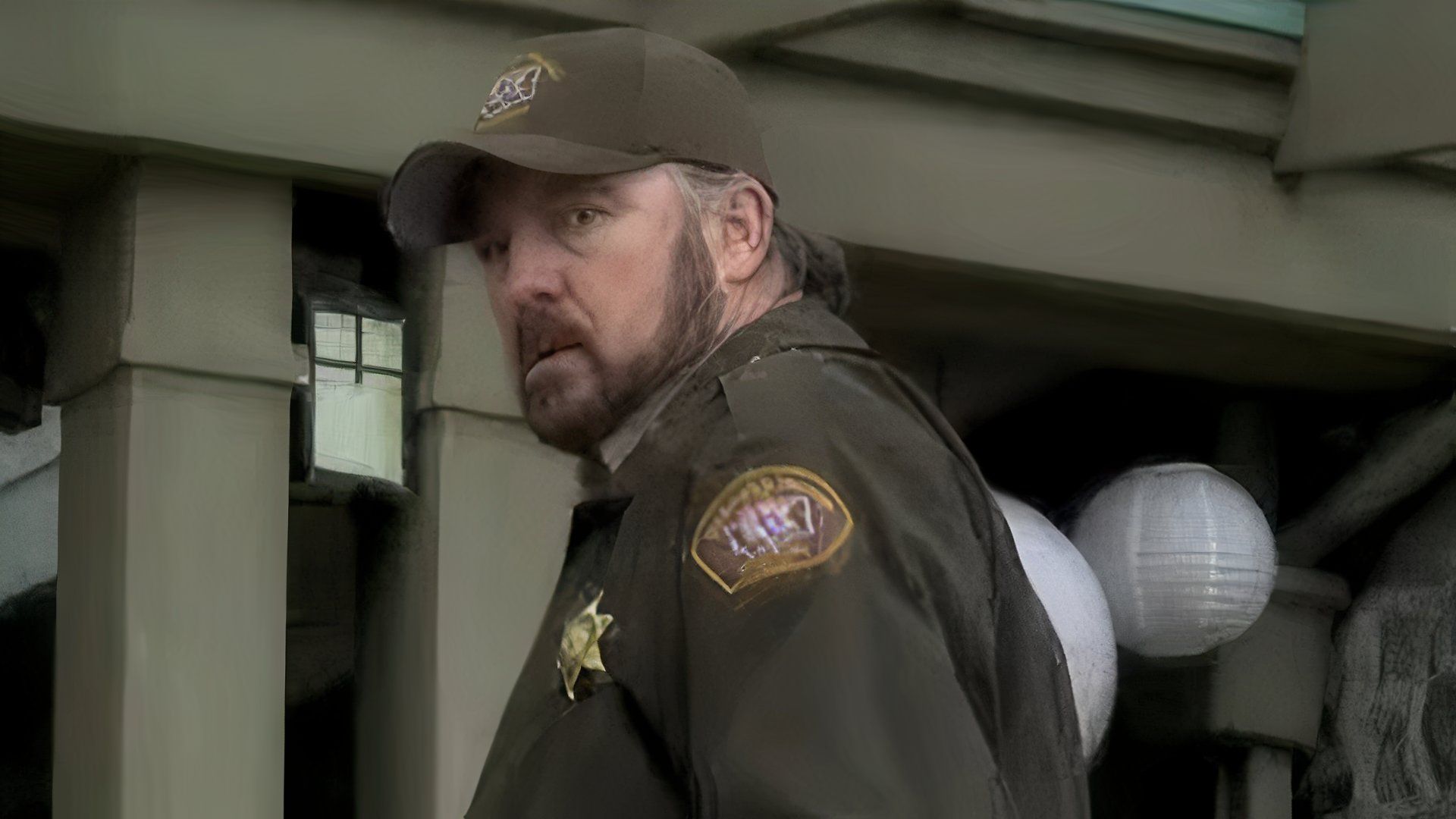 Sheriff Charlie Mills in Harper's Island.
