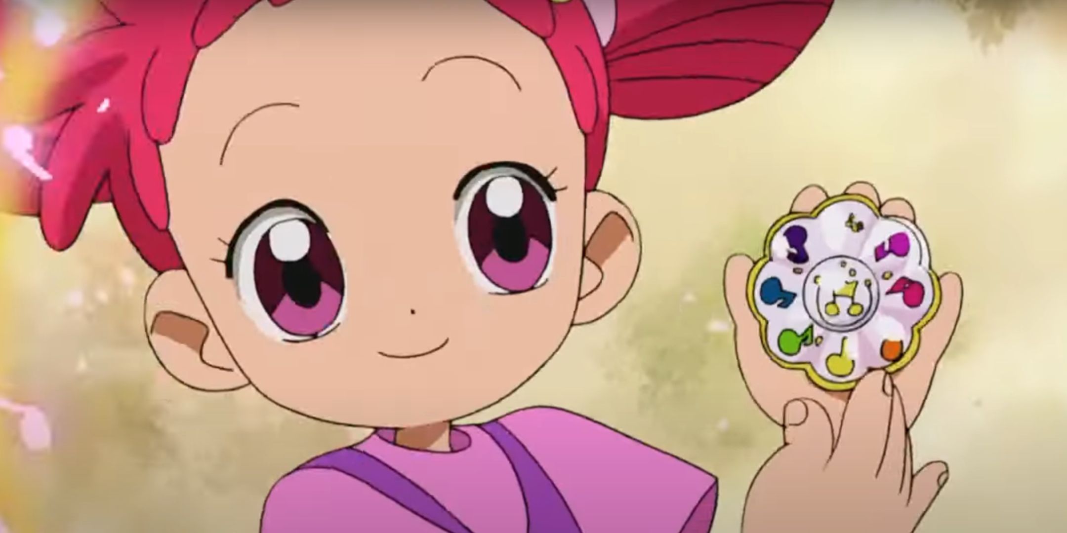 Doremi is in her transformation sequence in Ojamajo Doremi.
