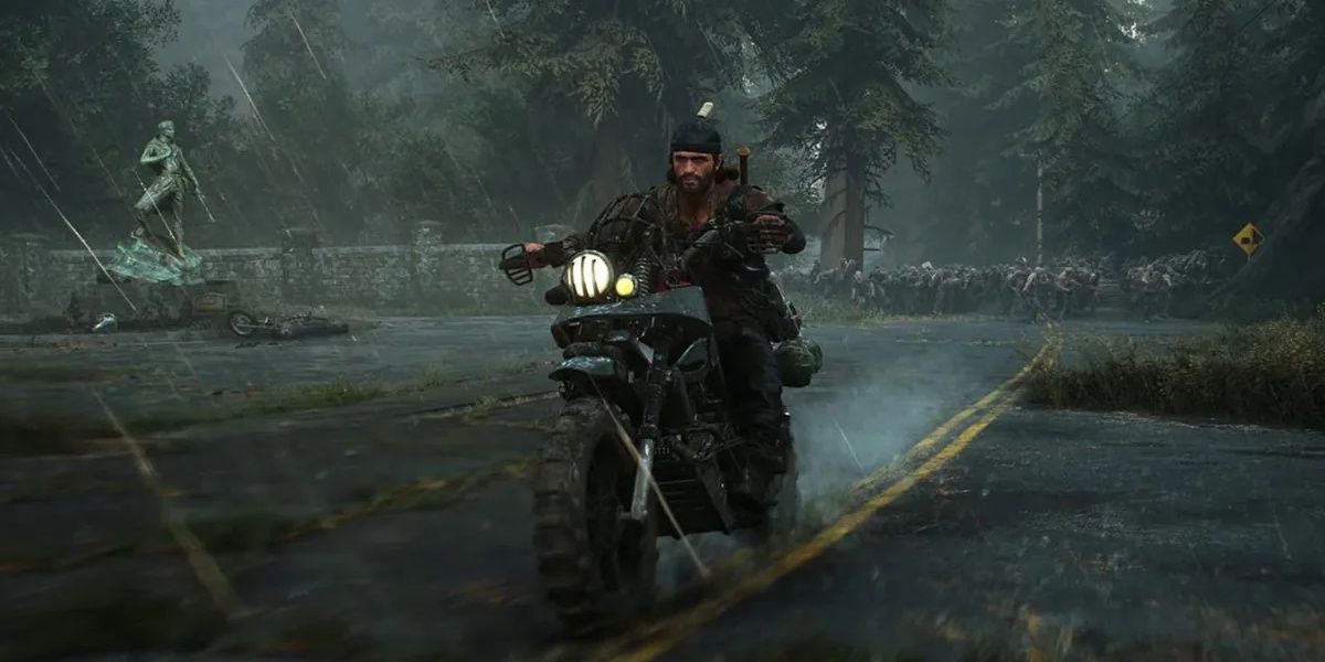 Days Gone Remastered: Deacon fleeing a horde on his bike.