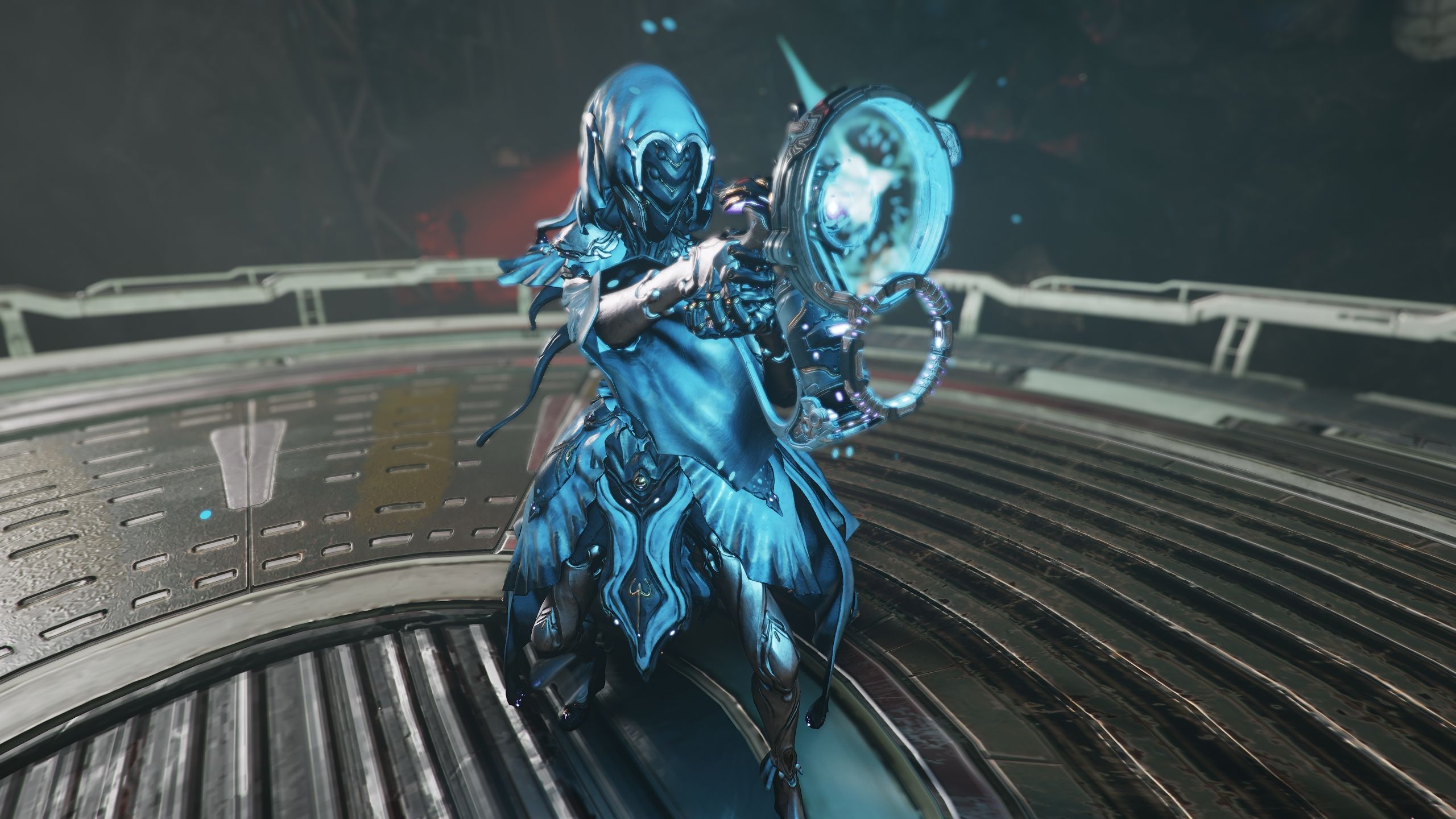 Yareli shooting with the Kompressa in Warframe.