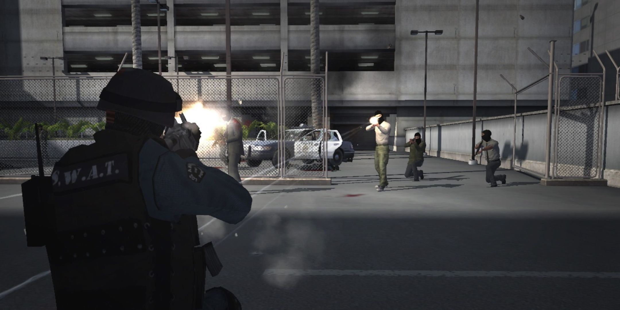 A SWAT team member shooting players in Kane and Lynch Dead Men fragile alliance multiplayer.