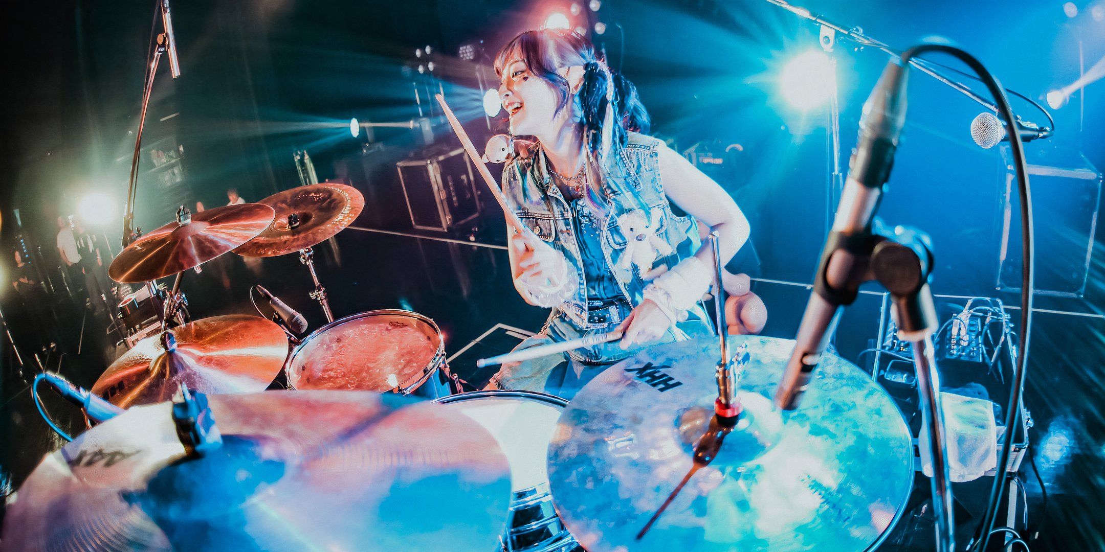 Drummer Chika performing for Hanabie.