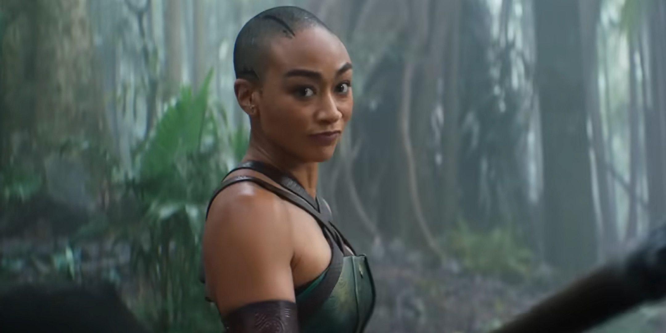 Jade in the middle of a forest in Mortal Kombat 2.