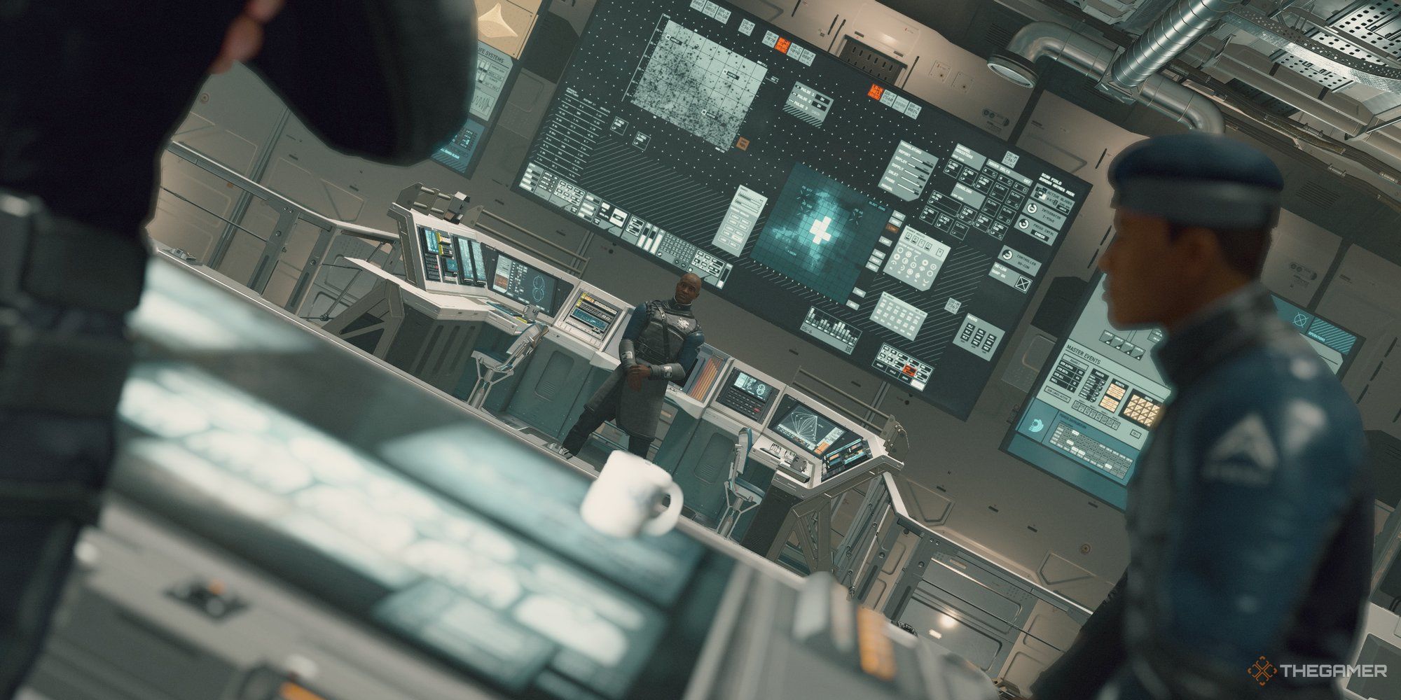 UC SysDef general standing at the foot of the Vanguard control room in Starfield