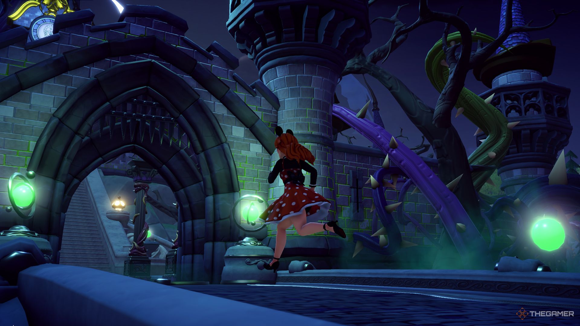Running to the Dark Castle in Disney Dreamlight Valley