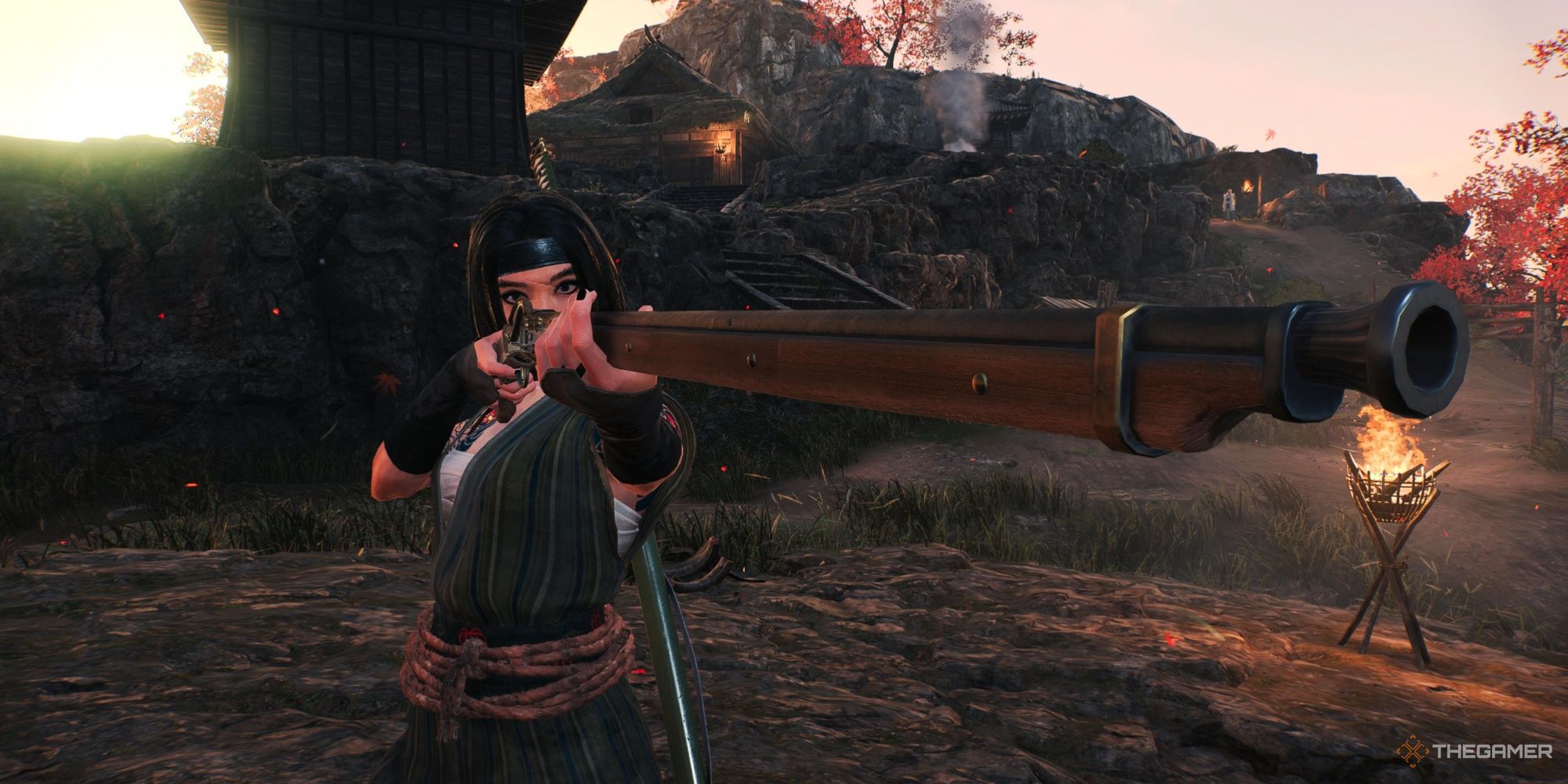 A custom Ronin wielding a rifle in Rise of the Ronin