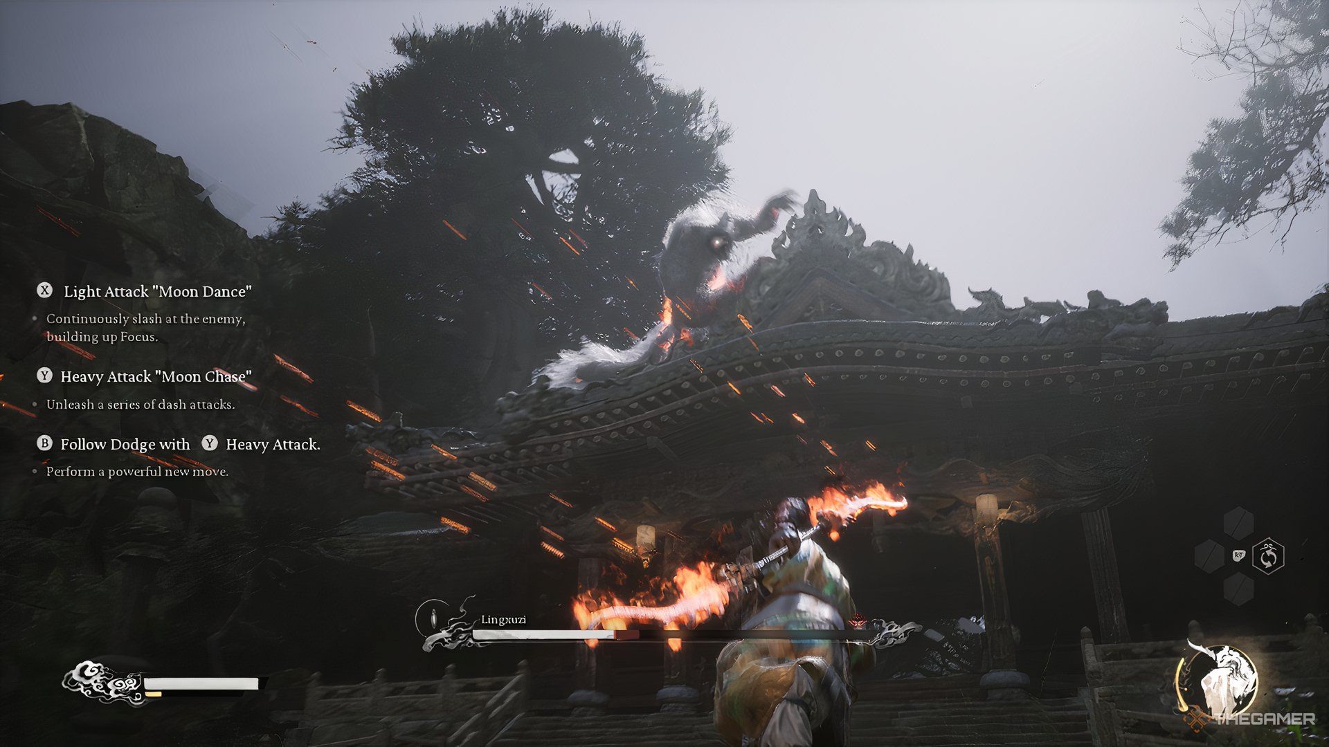 Wukong transforms into his wolf form during his fight with Lingxuzi as the boss prowls on rooftops above in Black Myth: Wukong.