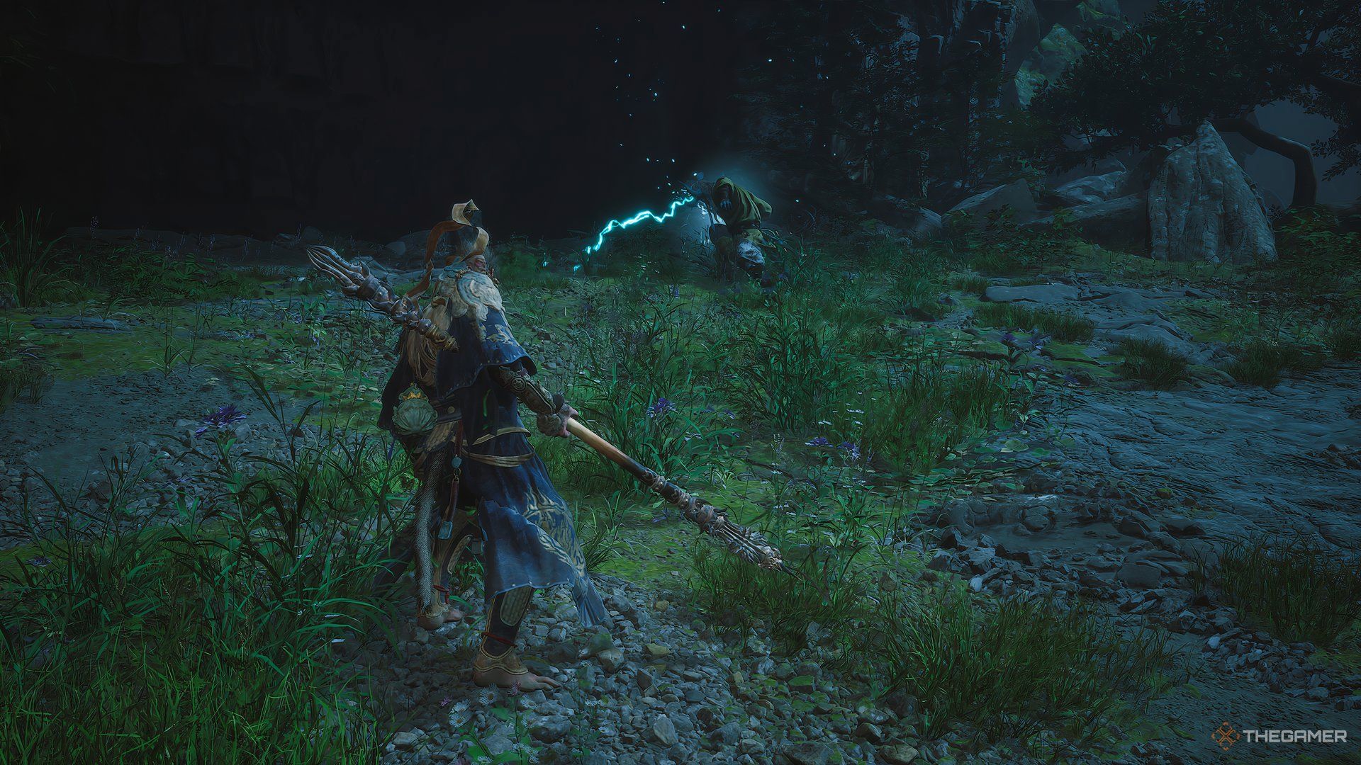 The Black Myth: Wukong Yellow Loong boss charging a thrust attack at the Destined One.