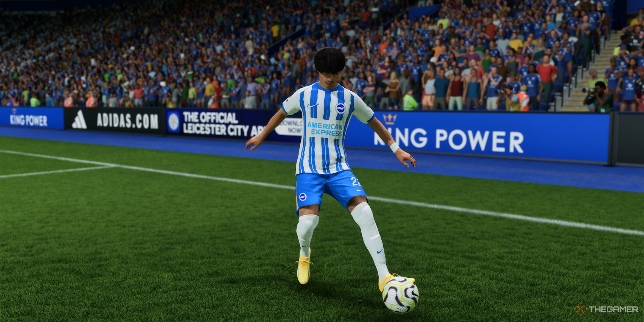EA Sports FC 25 Mitoma touching the ball.