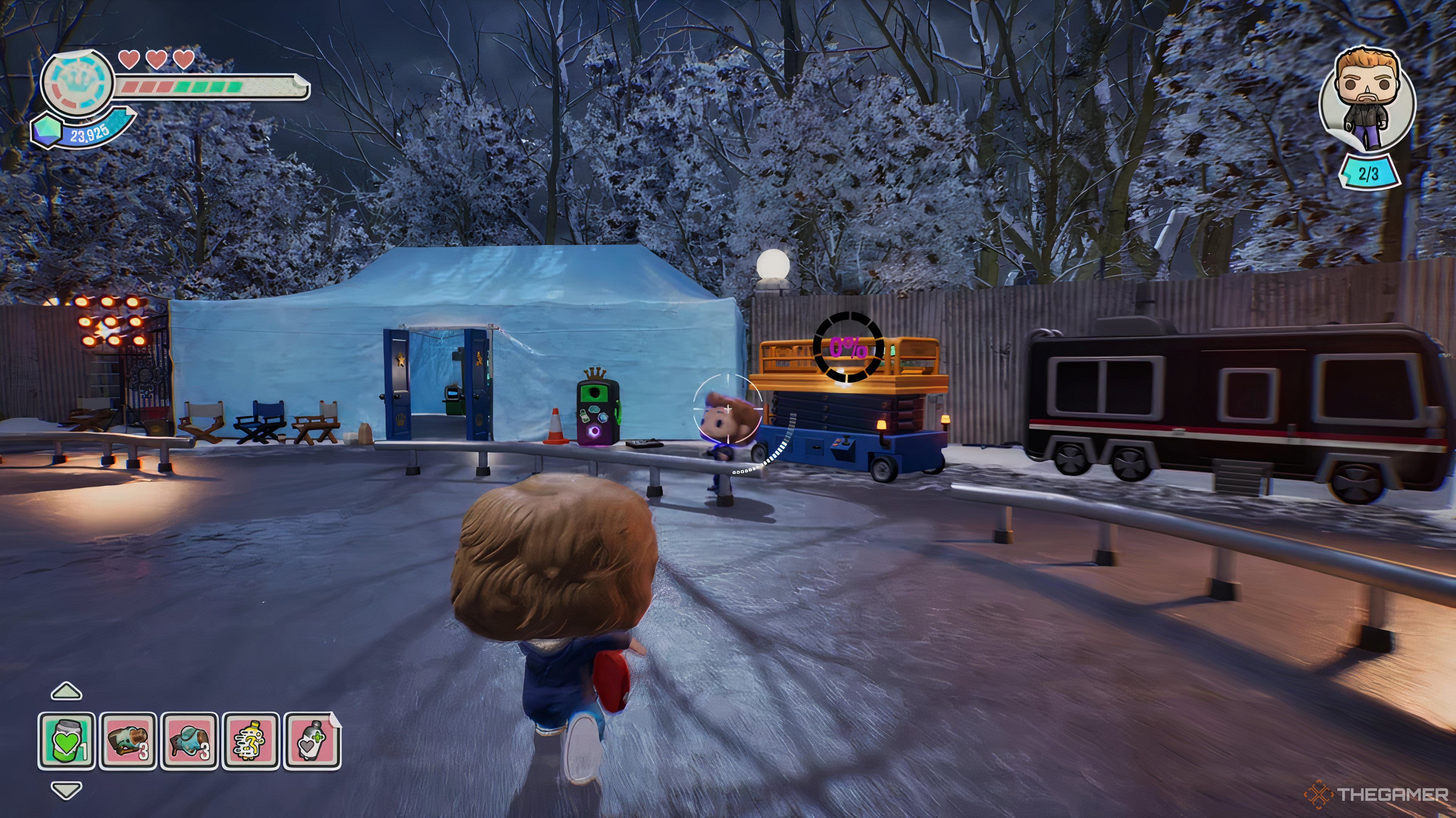 Scott Pilgrim aiming at a stunt double in Funko Fusion.