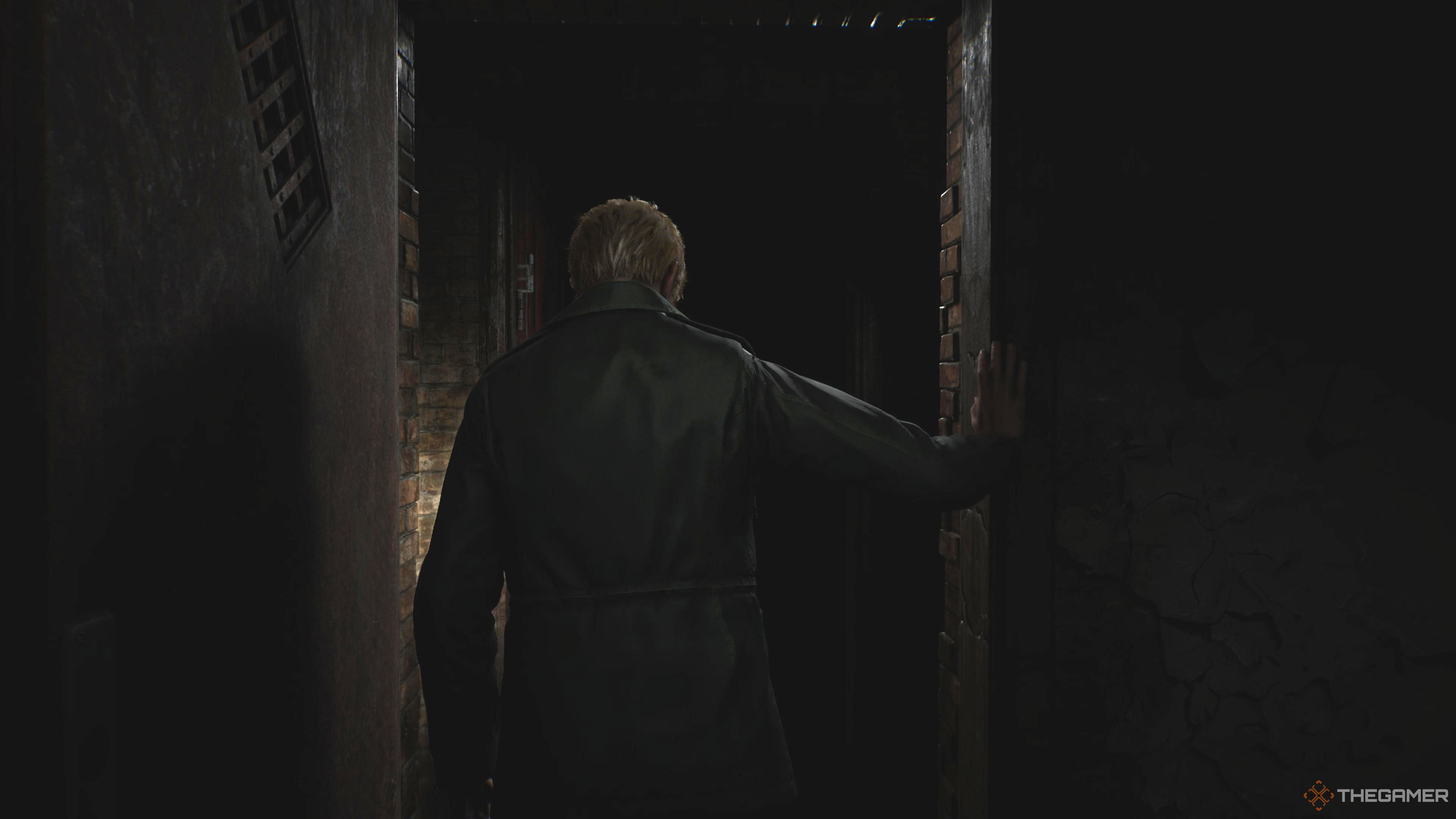 Silent Hill 2, Crossing into the Blue Creek Apartments.