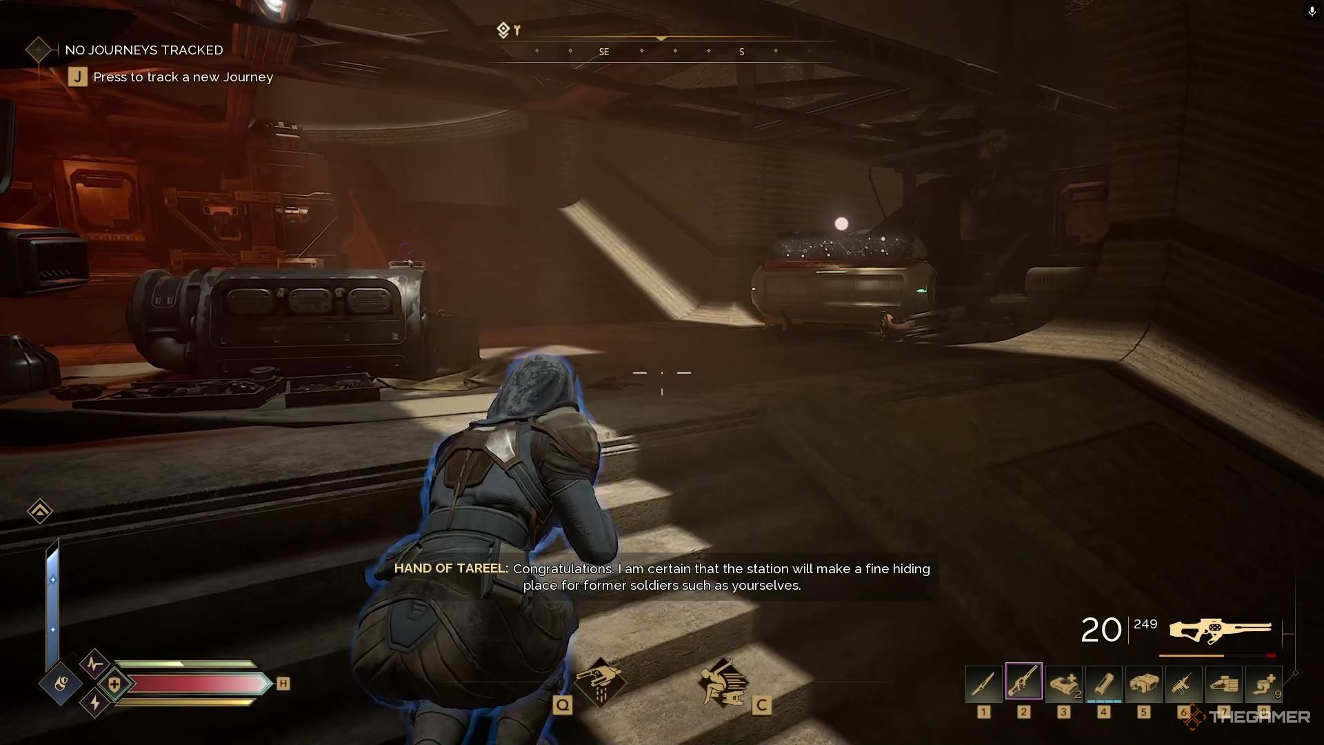 A chest with a holographic constellation over top of it sits in a room in Dune Awakening.