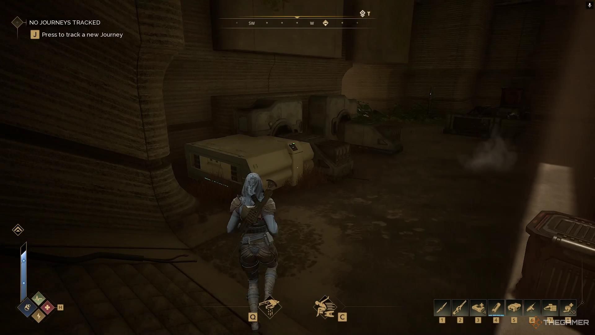 A large machine sits at the bottom of a staircase in Dune Awakening.