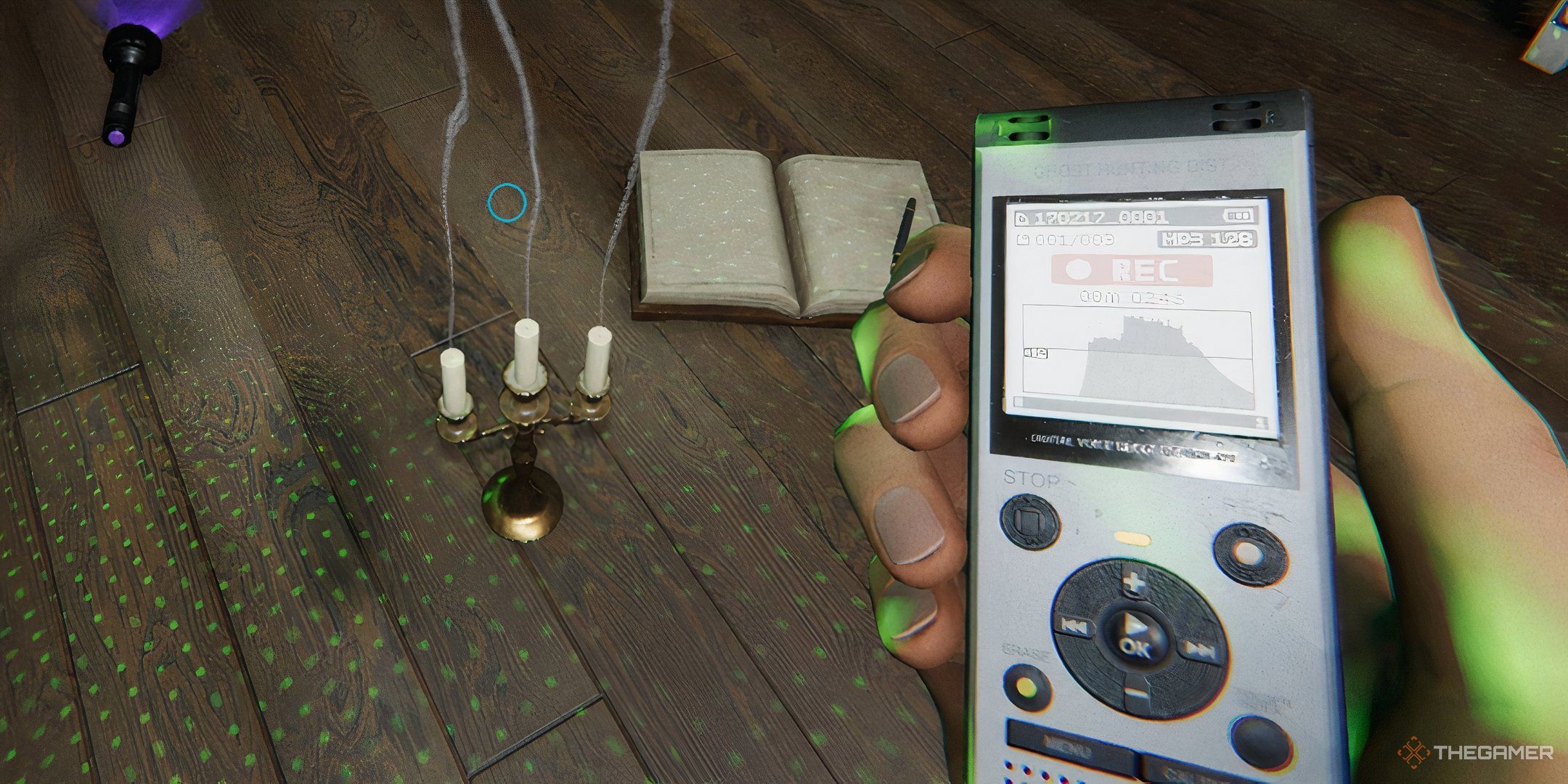 Holding The Tier 2 Sound Recorder Recording The Ghost Blowing The Candle Out In Phasmophobia.