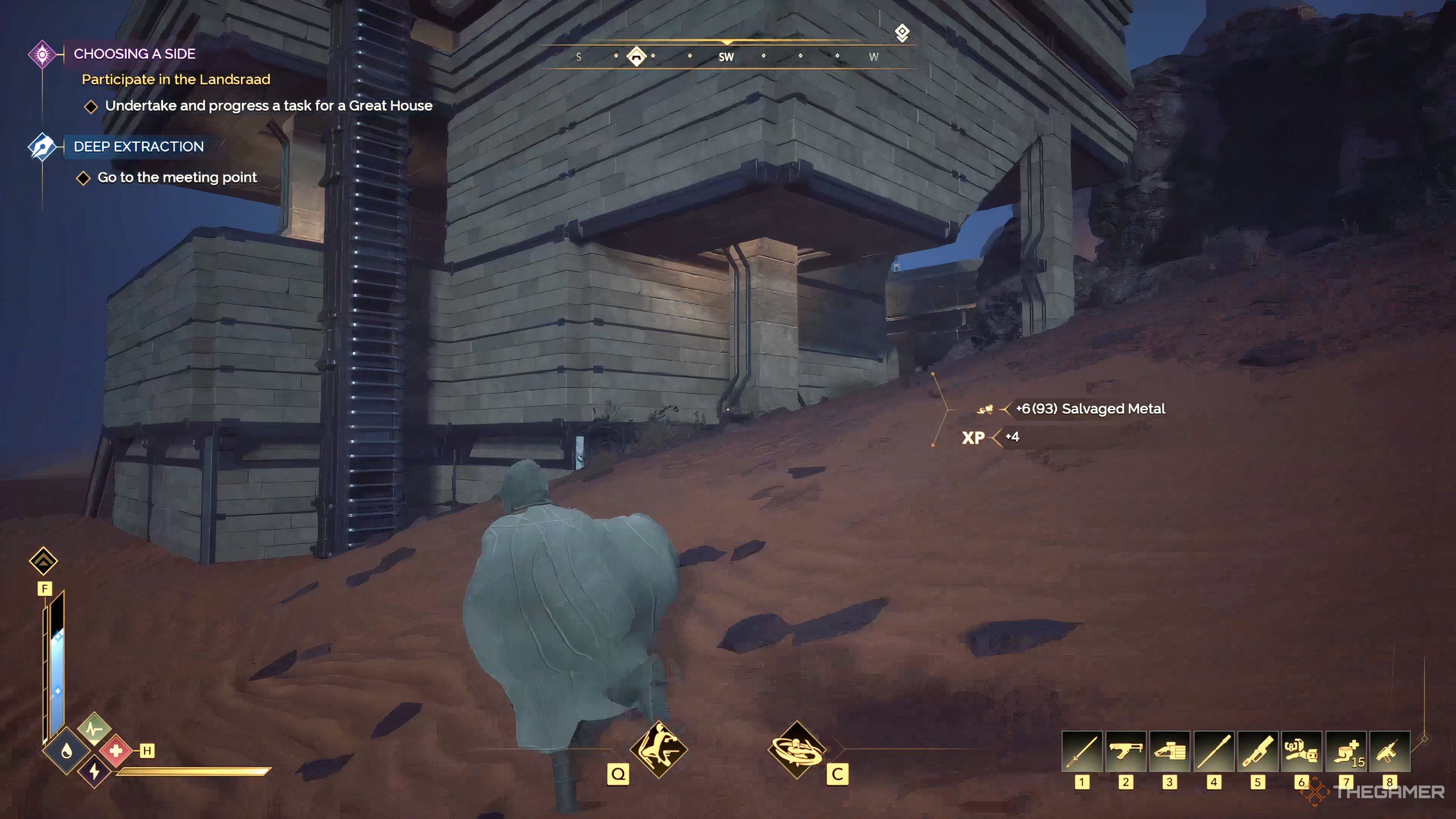 A player runs up to their sub-fief in Dune: Awakening. 