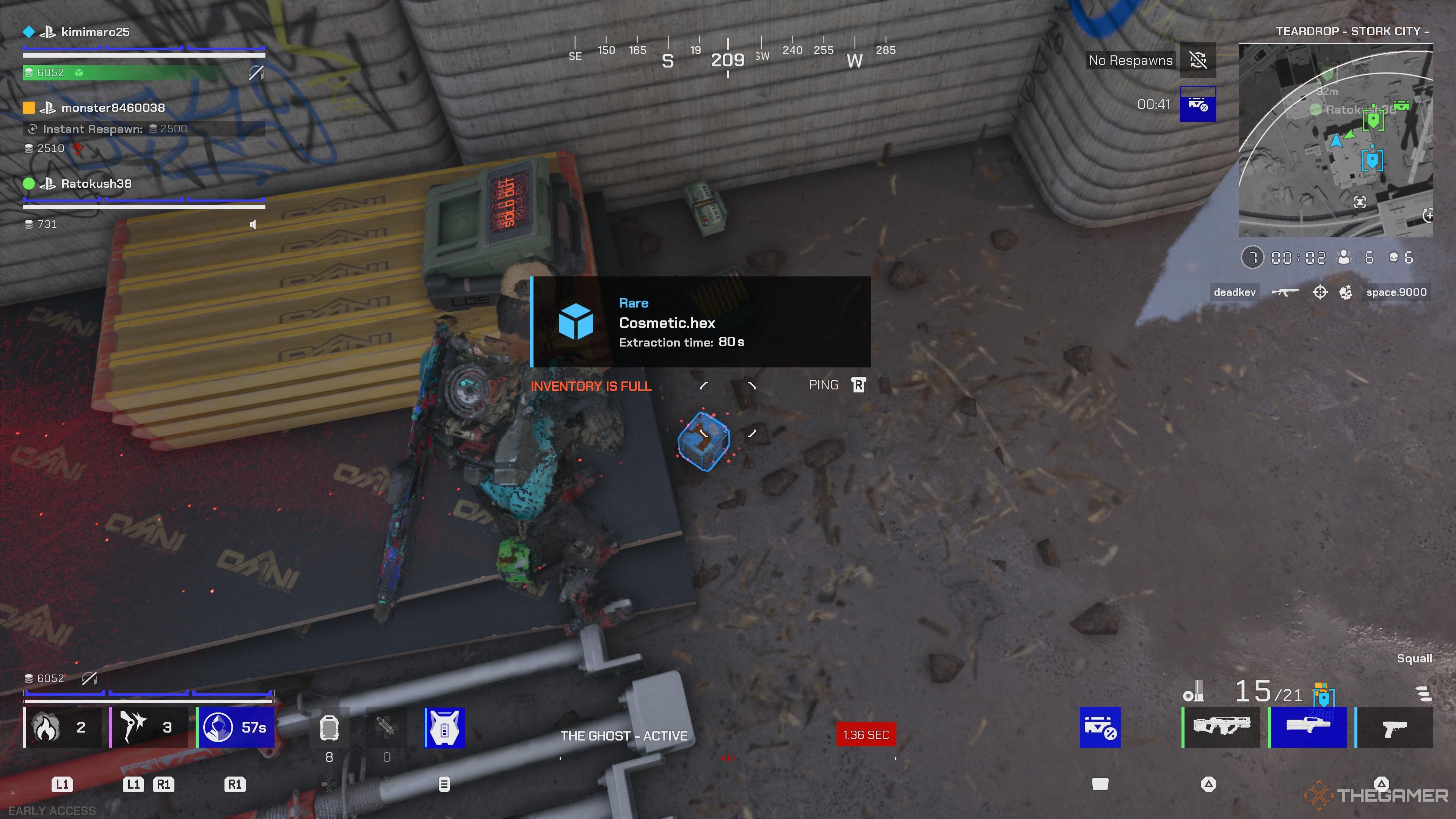 The player looking at a Rare Hex, with the inventory full, in Off The Grid.
