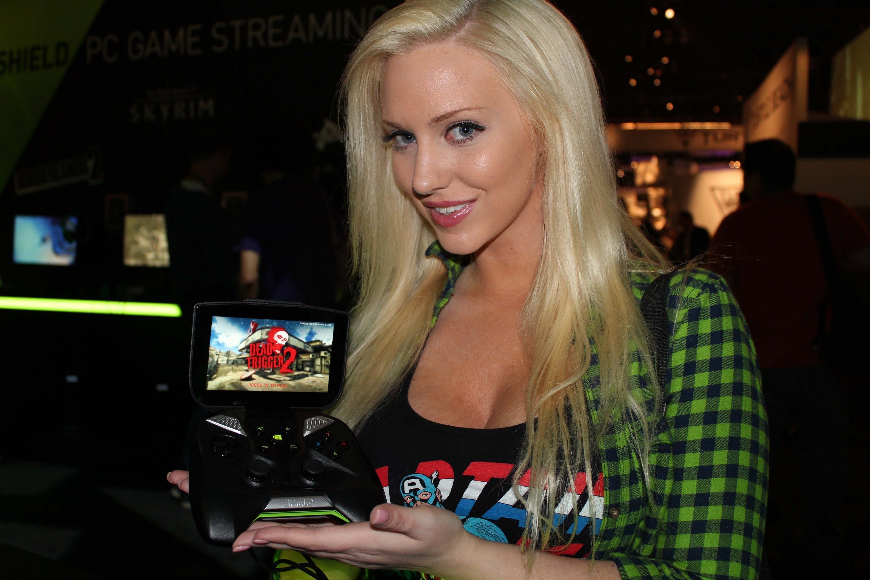 The 15 Hottest Streamers On Twitch