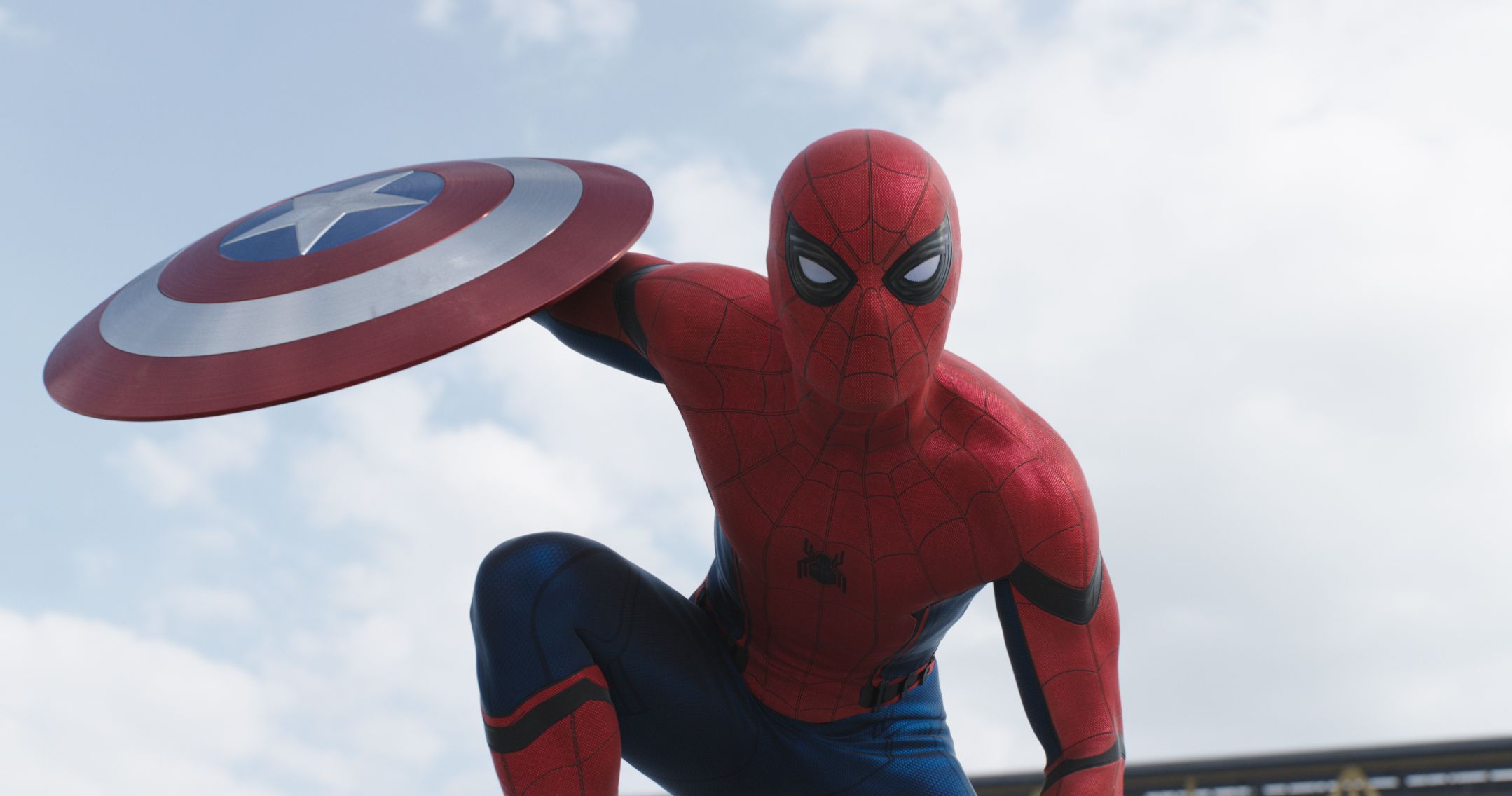 Spider-Man holding Captain America's shield in Captain America Civil War