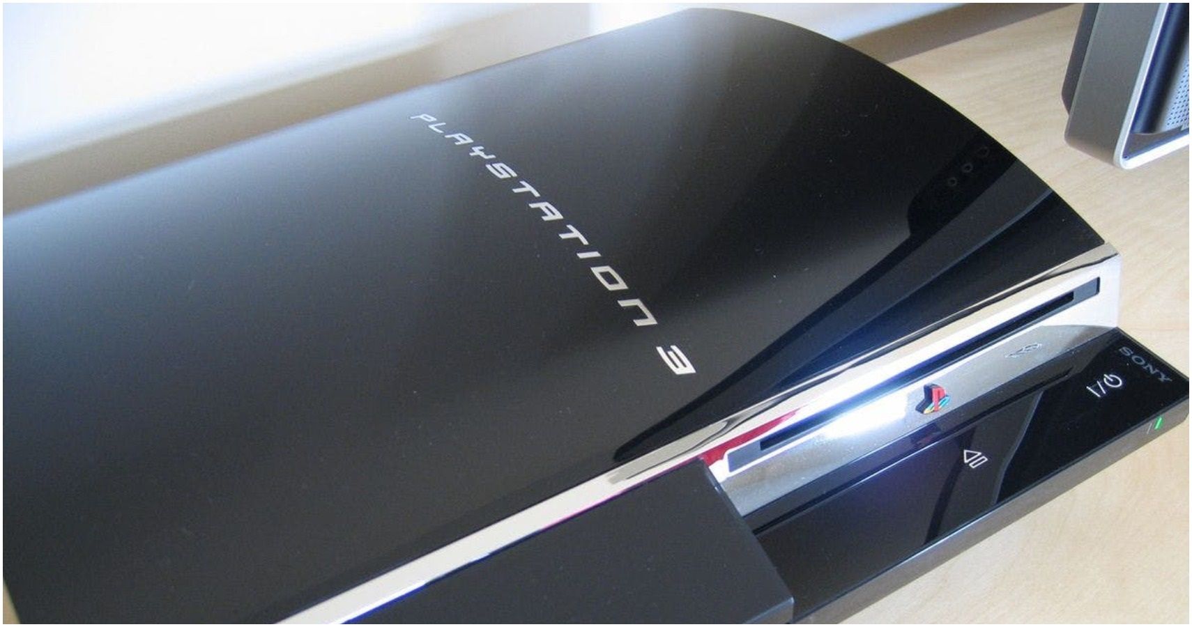 Owners Of Phat PlayStation 3 Have A Month Left To Claim OtherOS Settlement