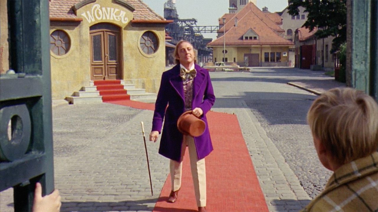 10 Weird Things Cut From Willy Wonka & The Chocolate Factory Movie (That  Were In The Books)