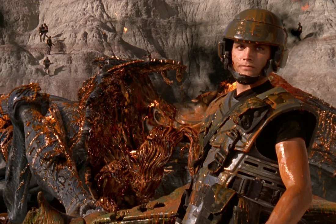 25 Awesome Starship Troopers Secrets That Bug Us To No End