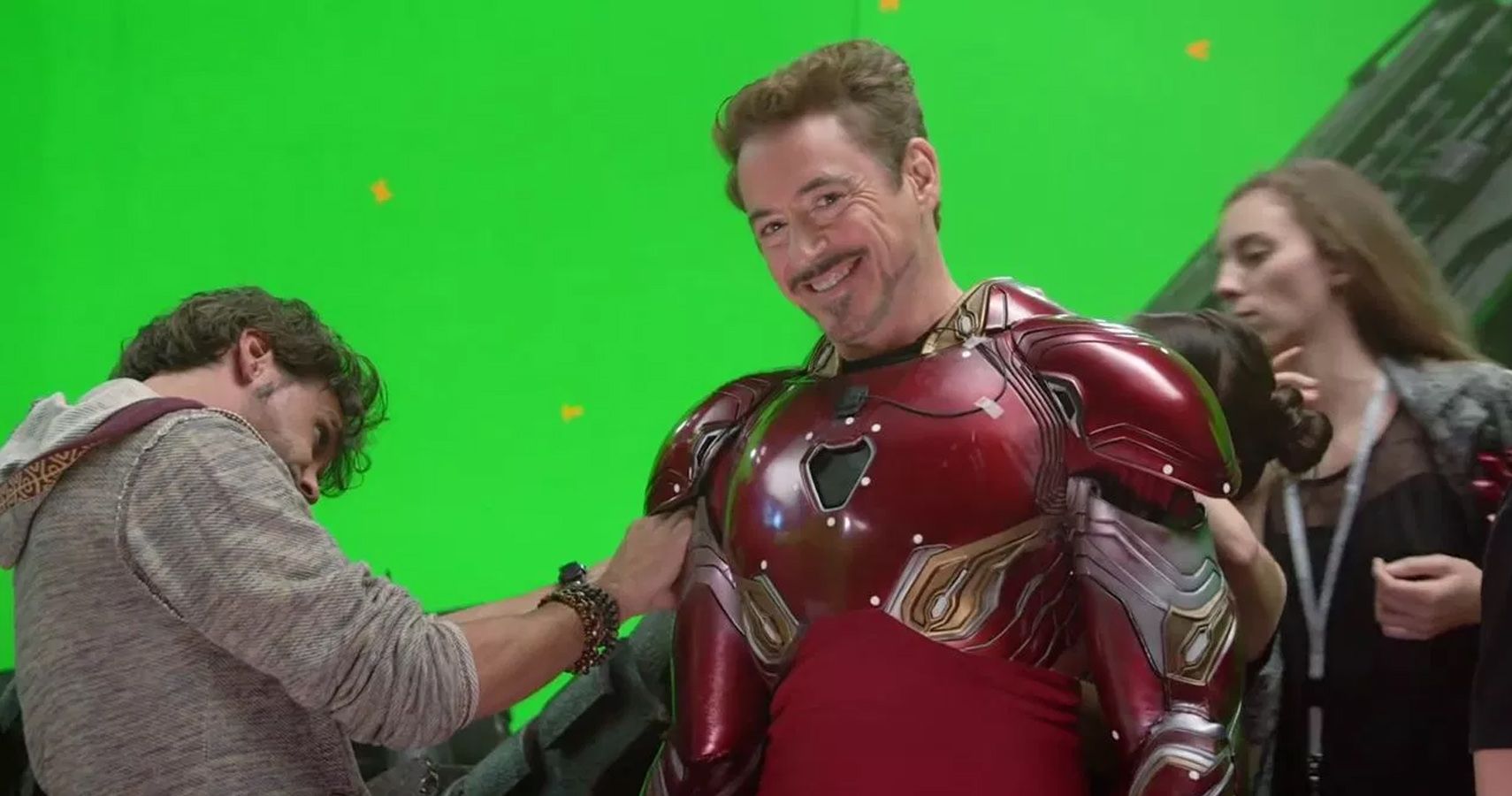 robert downey jr iron man suit behind the scenes