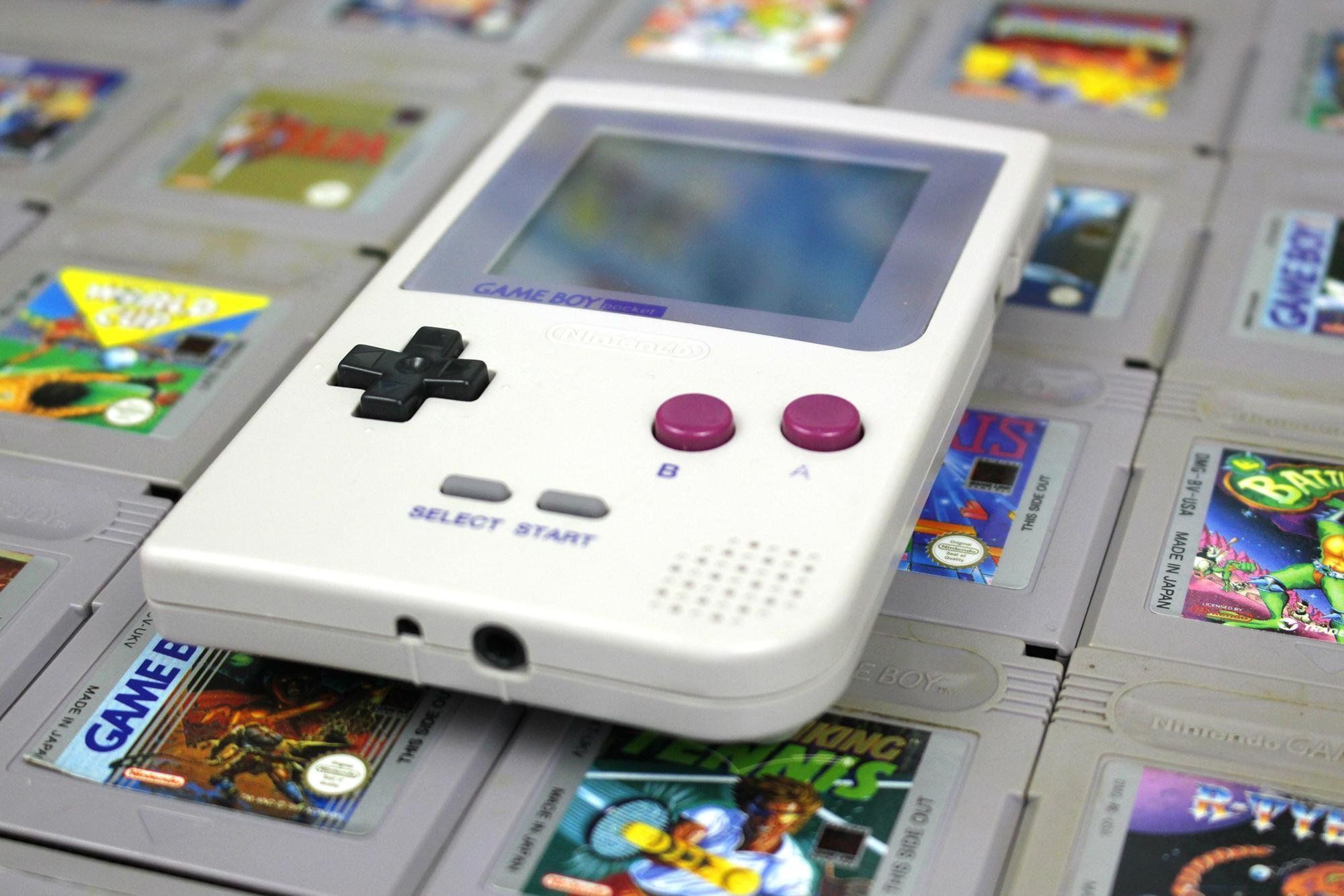 21- Game Boy
