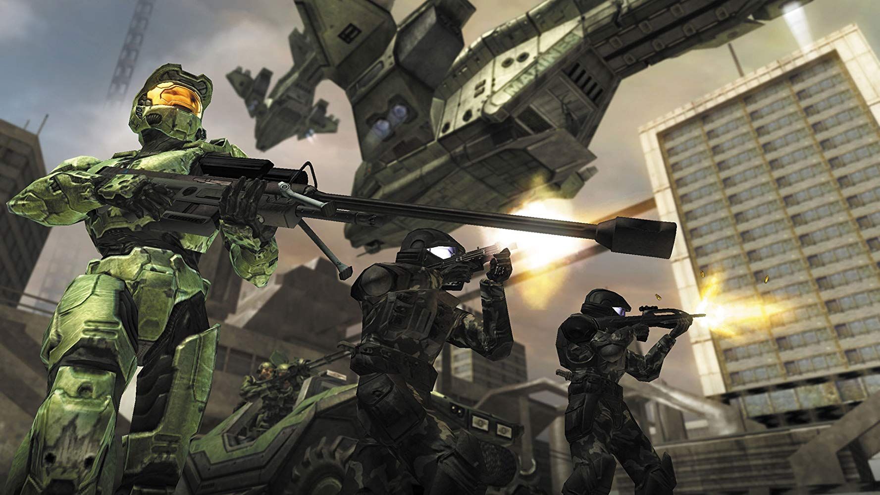 Master Chief with sniper rifle in Halo