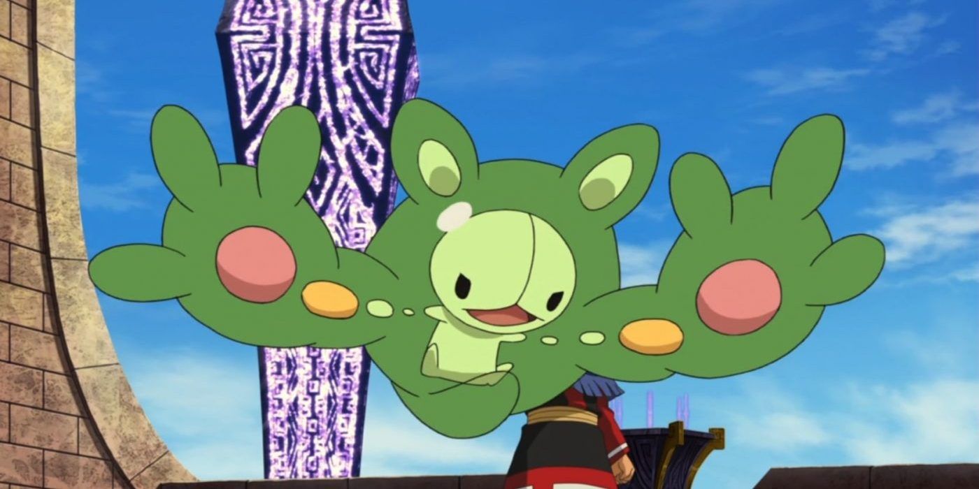 Reuniclus raises its arms before battle