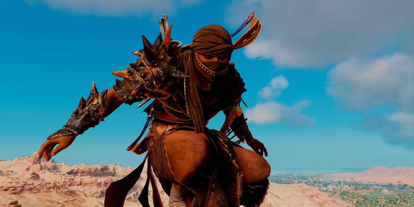 Bayek of Siwa crouched with the Scorpion Sting
