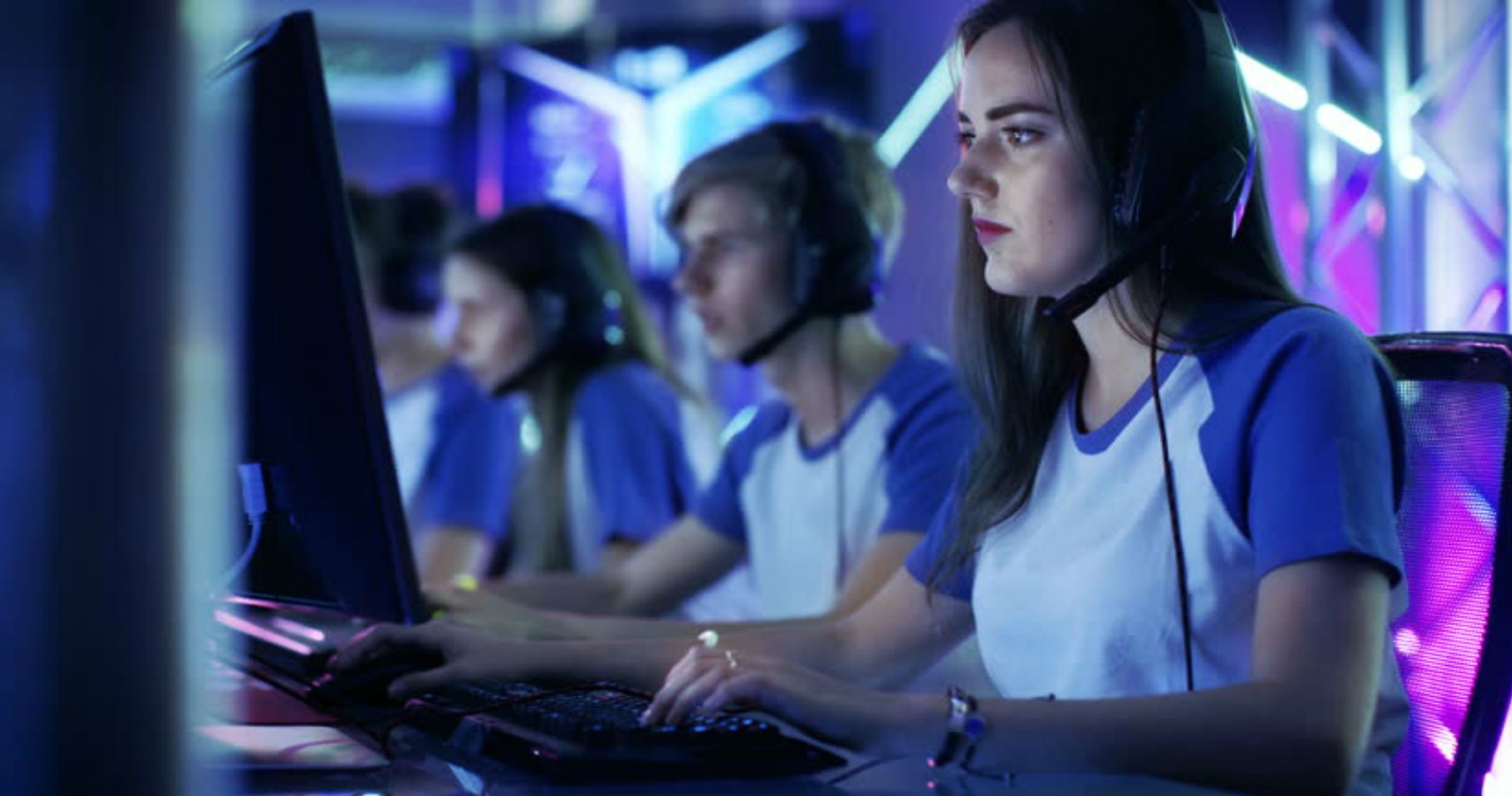 Report Top 400 Females In Esports Earn Half Of One Male Dota 2 Pro
