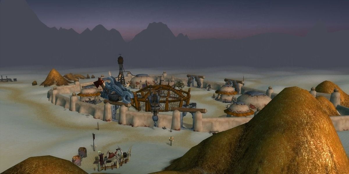 A view of Tanaris in Gadgetzan from the southern road in Classic WoW.